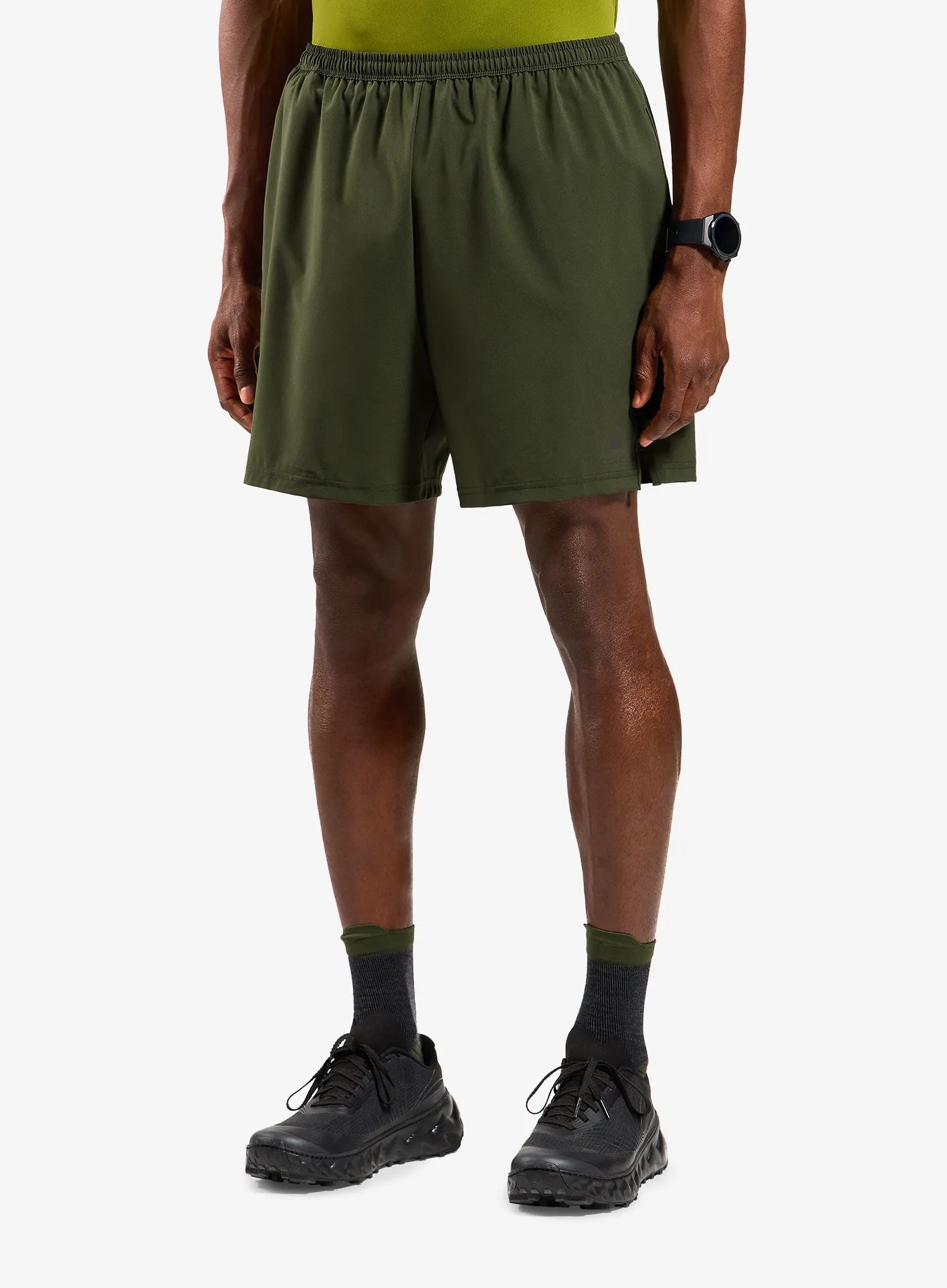 Kraťasy na běhání Odlo Essential 6 Inch Short deep depths XL