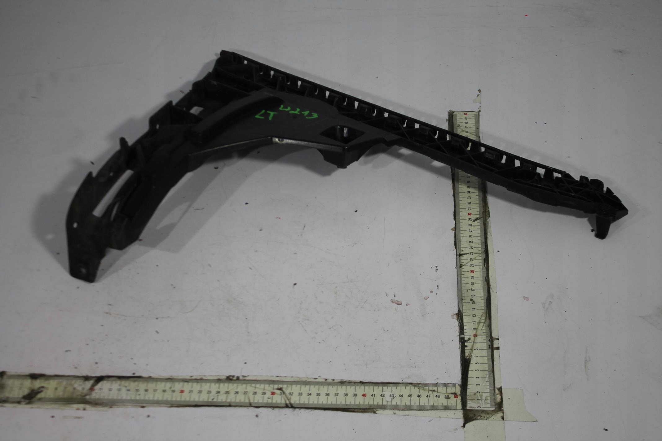 Support Gauche Arrière A2138850163 E-KLASA W213 Berline 16