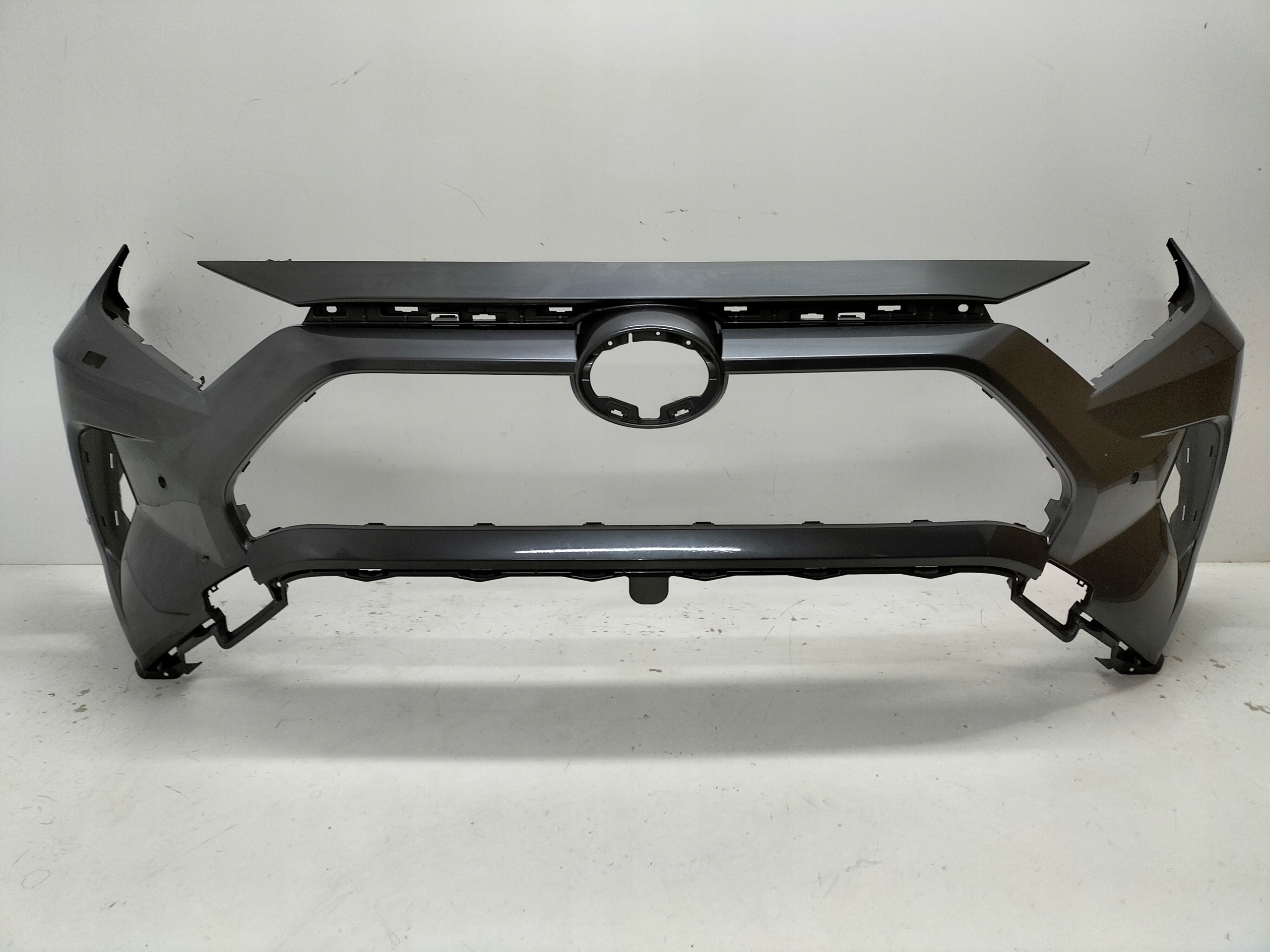 front bumper front TOYOTA RAV4 RAV-4 V 18