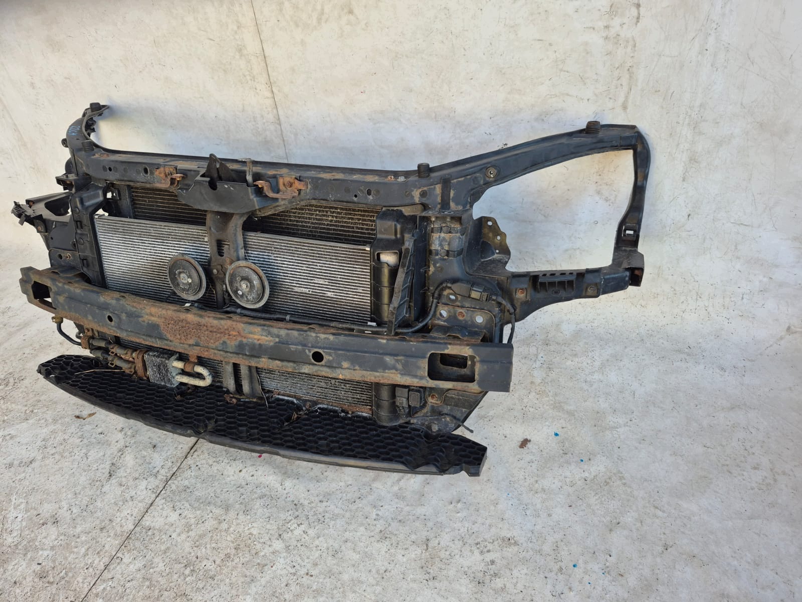 KIA CARENS III 06- front body wall front pillar iron 64101-1D000