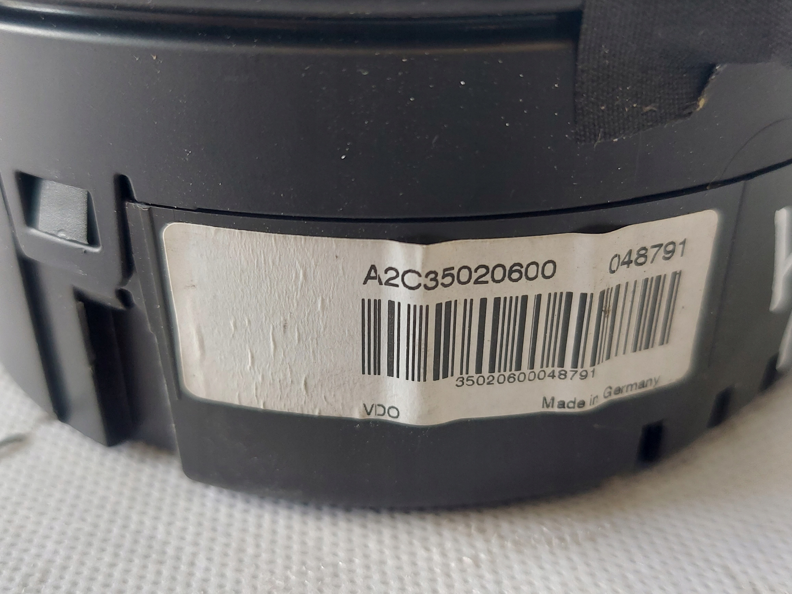 dials clock TOURAN II 1.6 TDI 1T0920875E