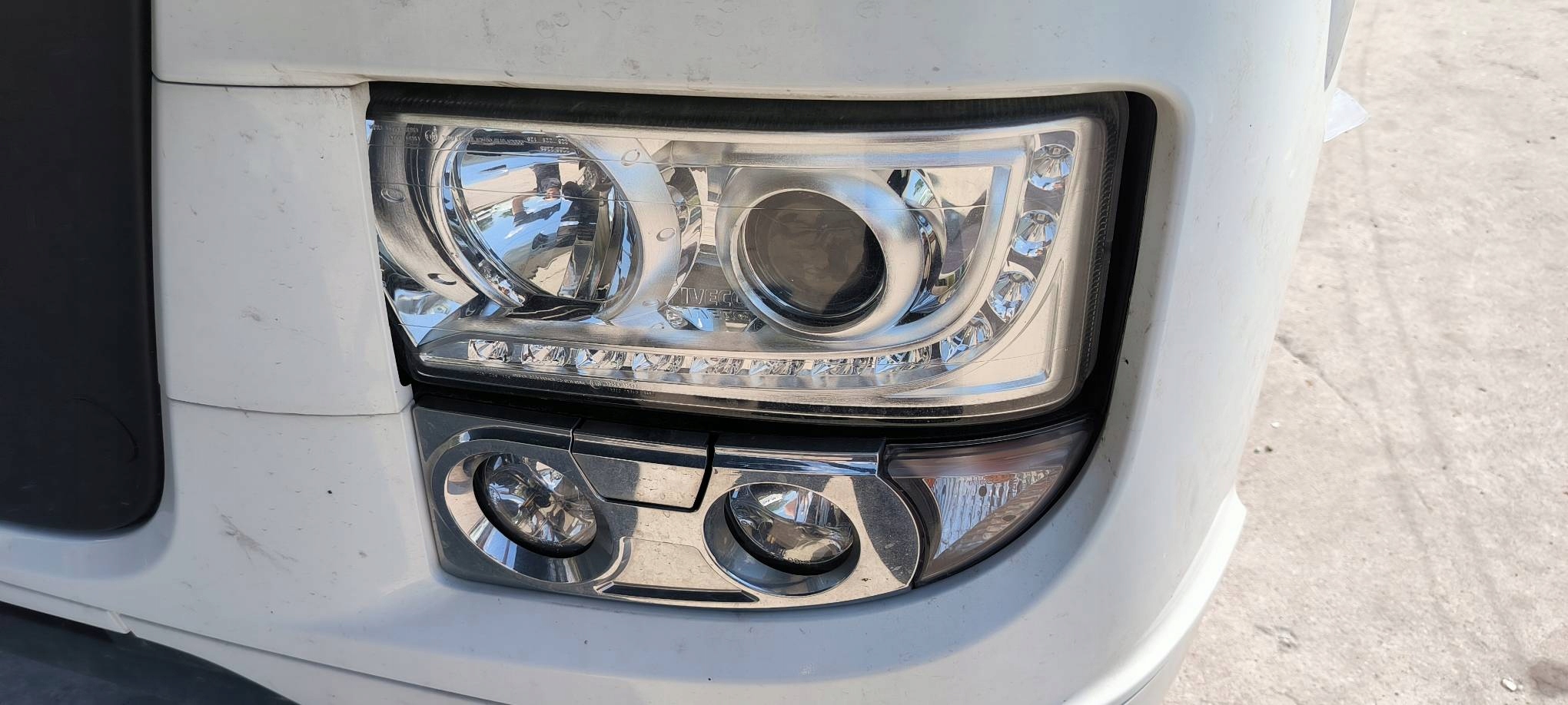 light left front LED IVECO STRALIS AS440ST/P LNG