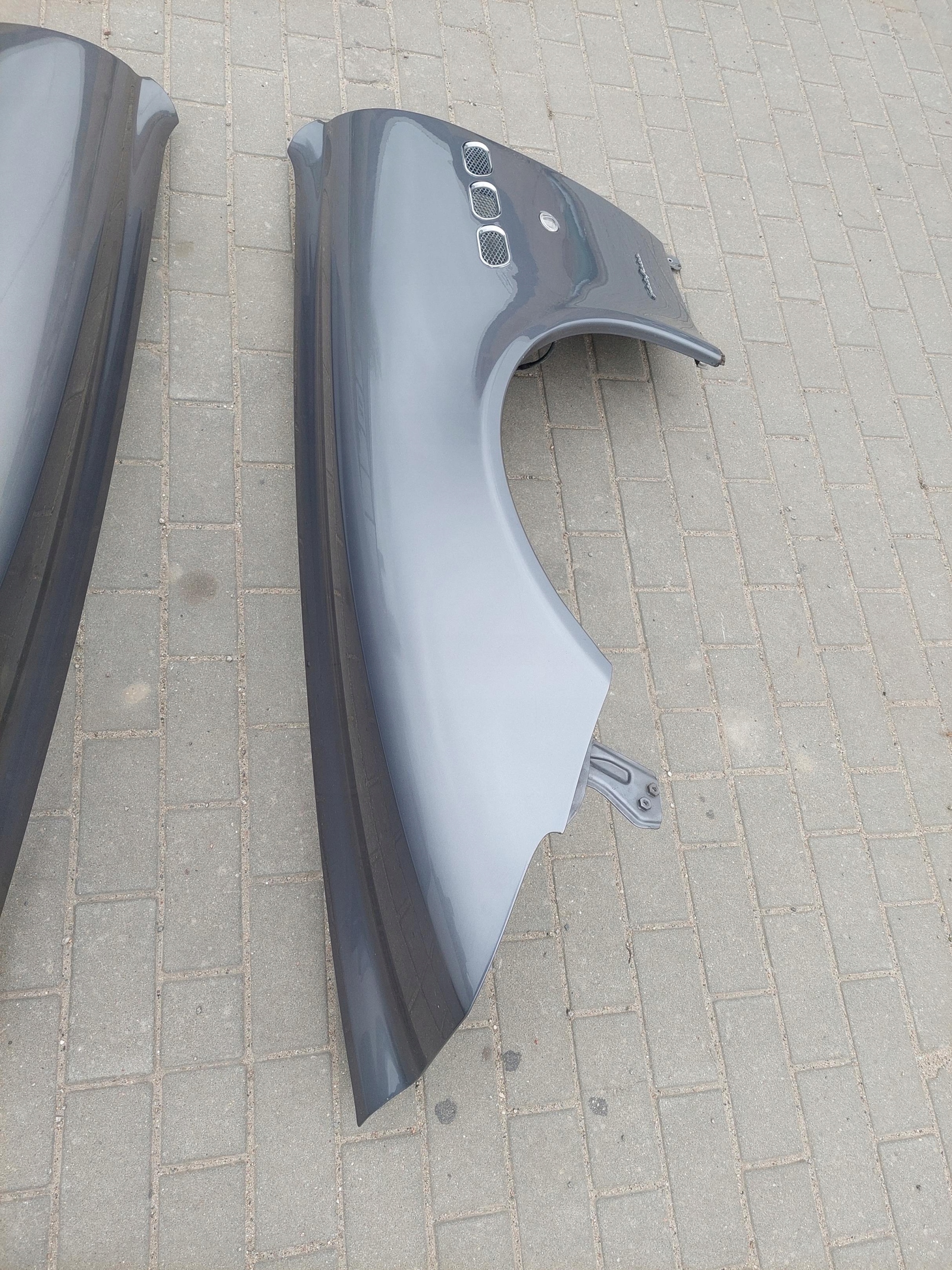 fender front front left right MASERATI QUATTROPORTE V GRIGIO ALFIERI