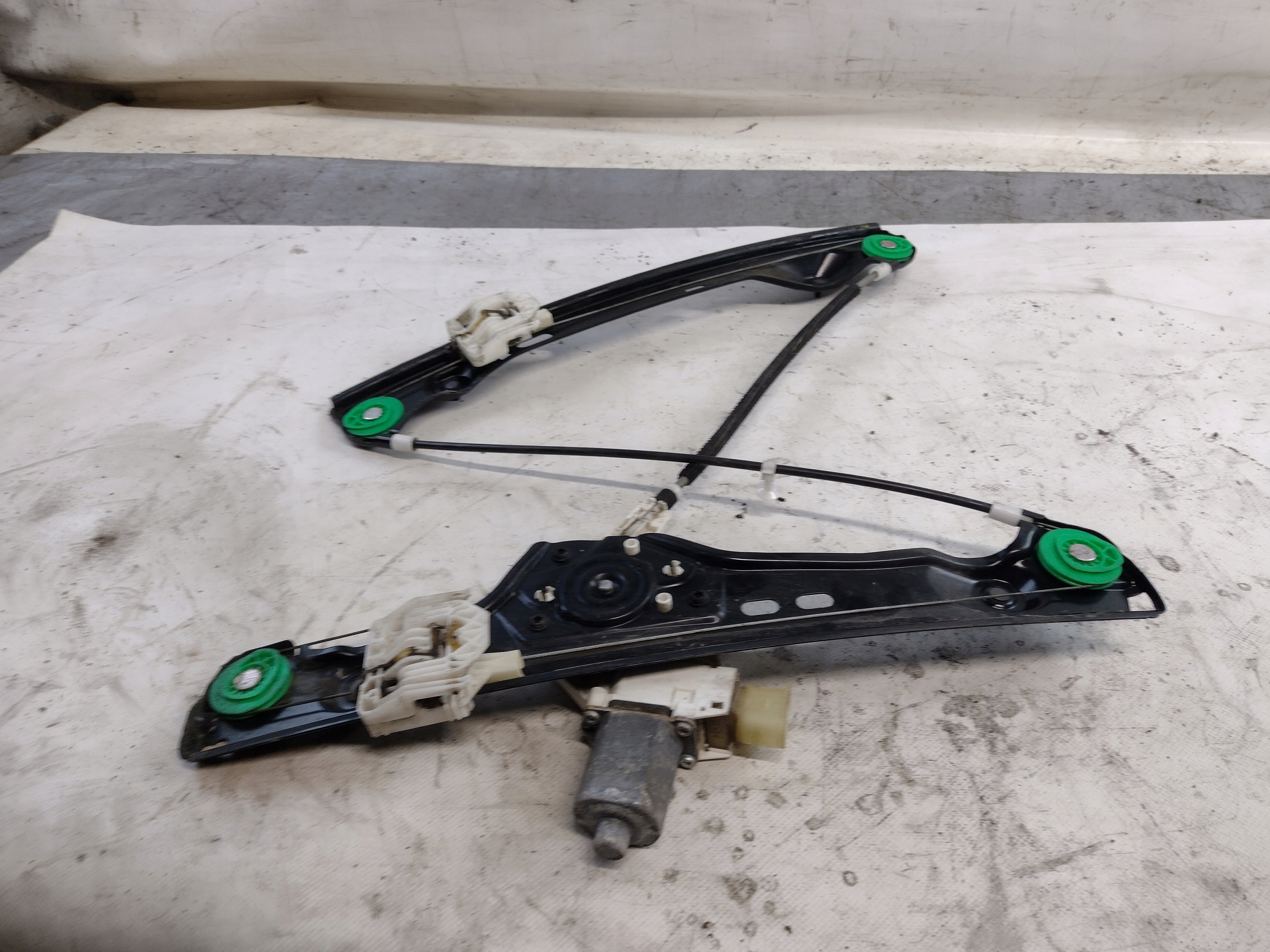 window regulator right front BMW E90 7060266S UK