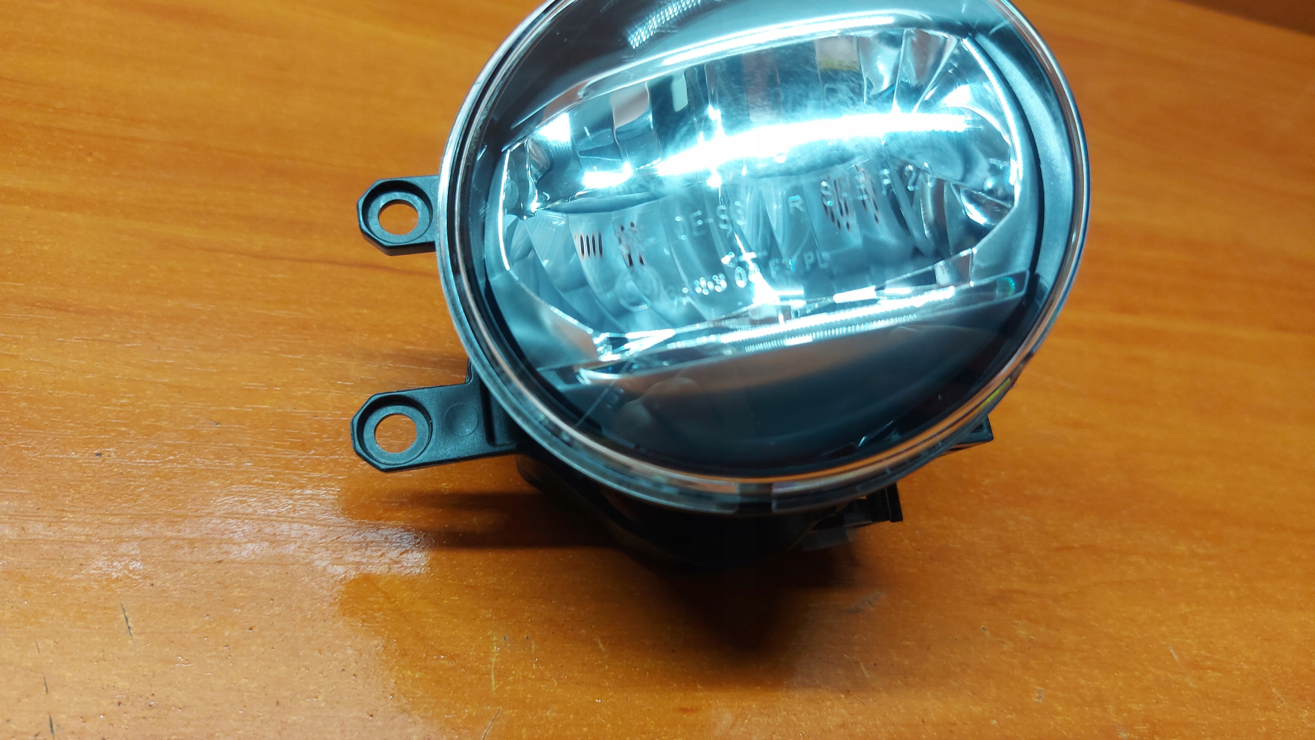 fog light right front TOYOTA LAND CRUISER 15-19