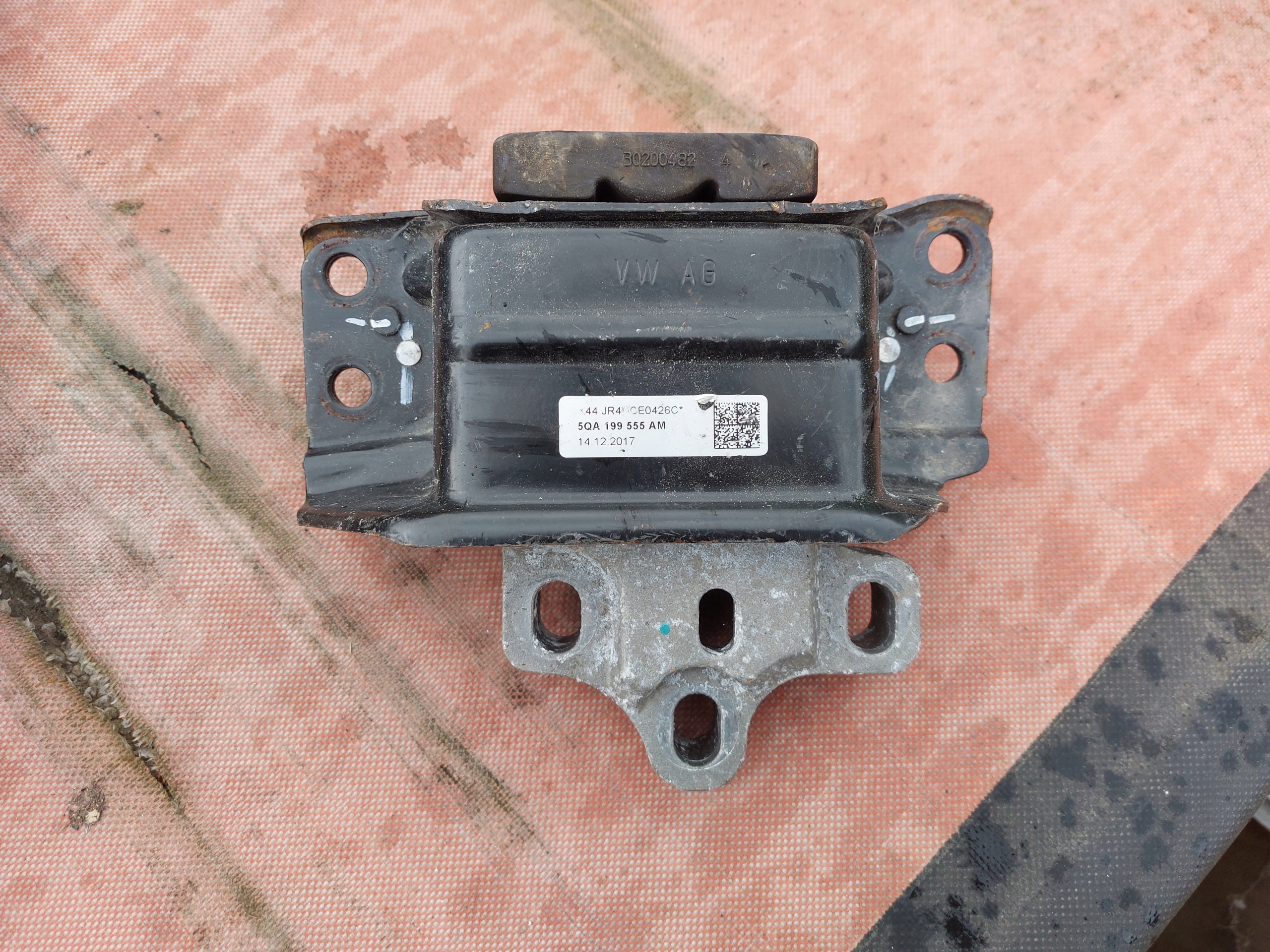 VW SKODA SEAT gearbox mount 5QA199555AM