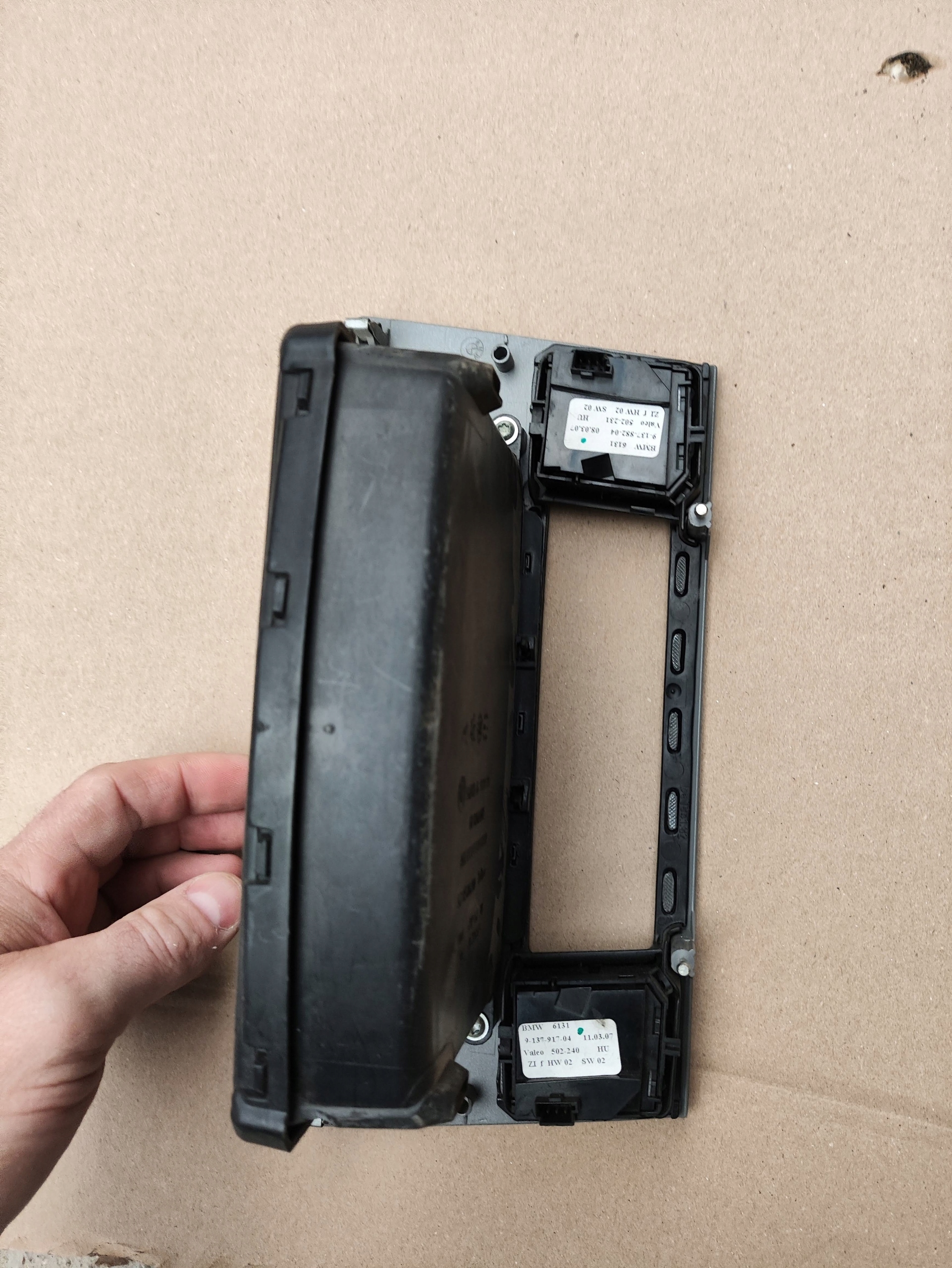 BMW E60 E61 бардачок полка панель декор