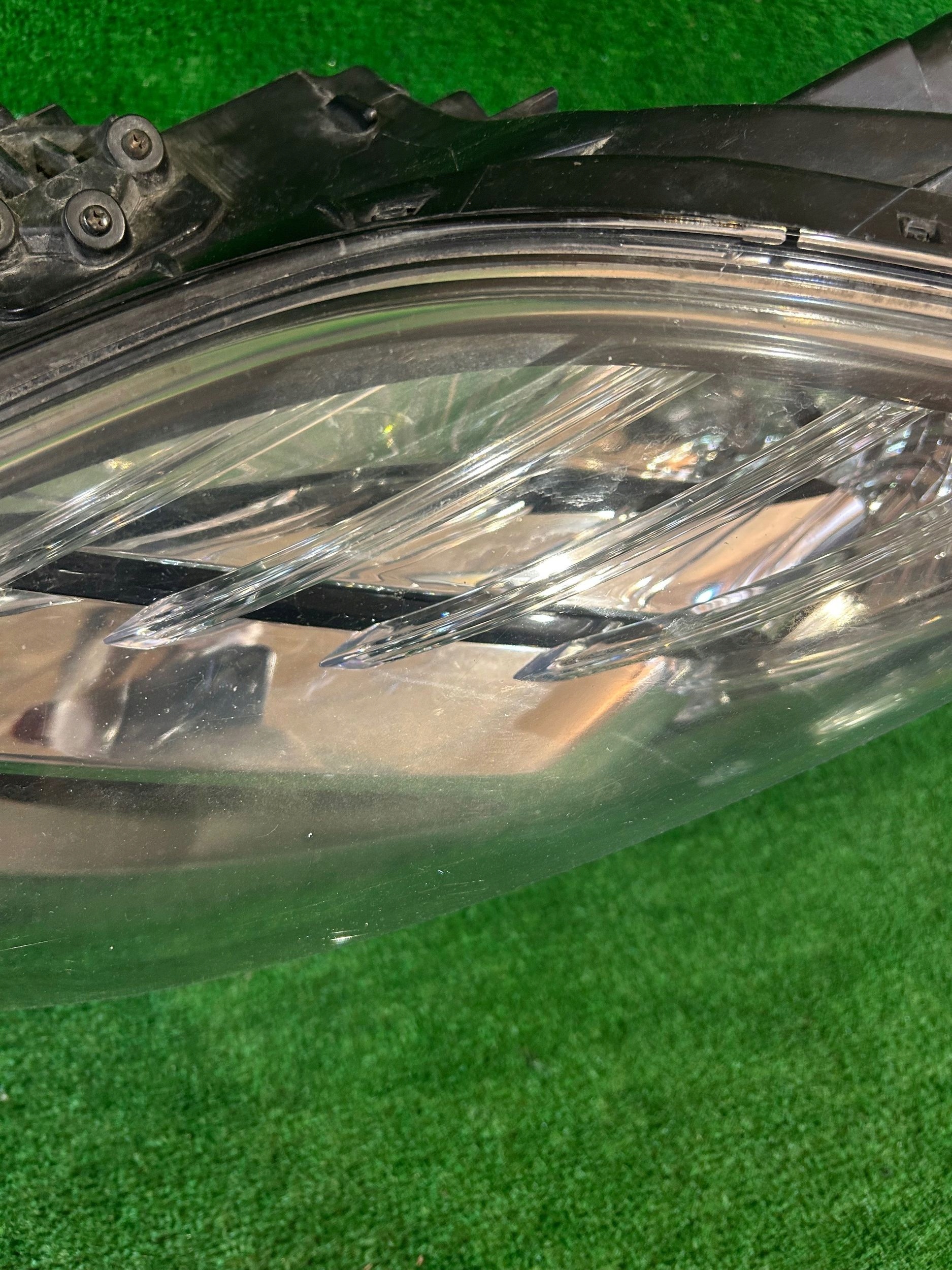 REFLEKTOR left HYUNDAI IX20 IX-20