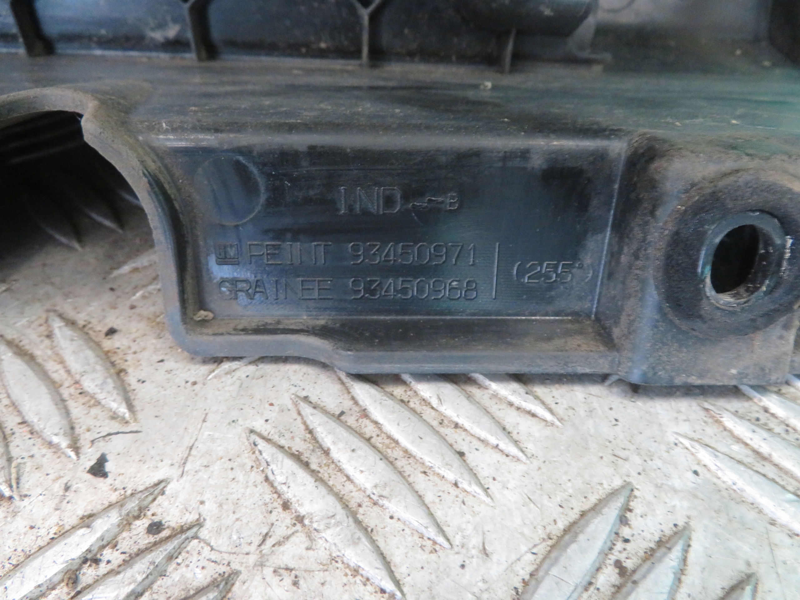 light rear part right RENAULT TRAFIC OPEL VIVARO 15R