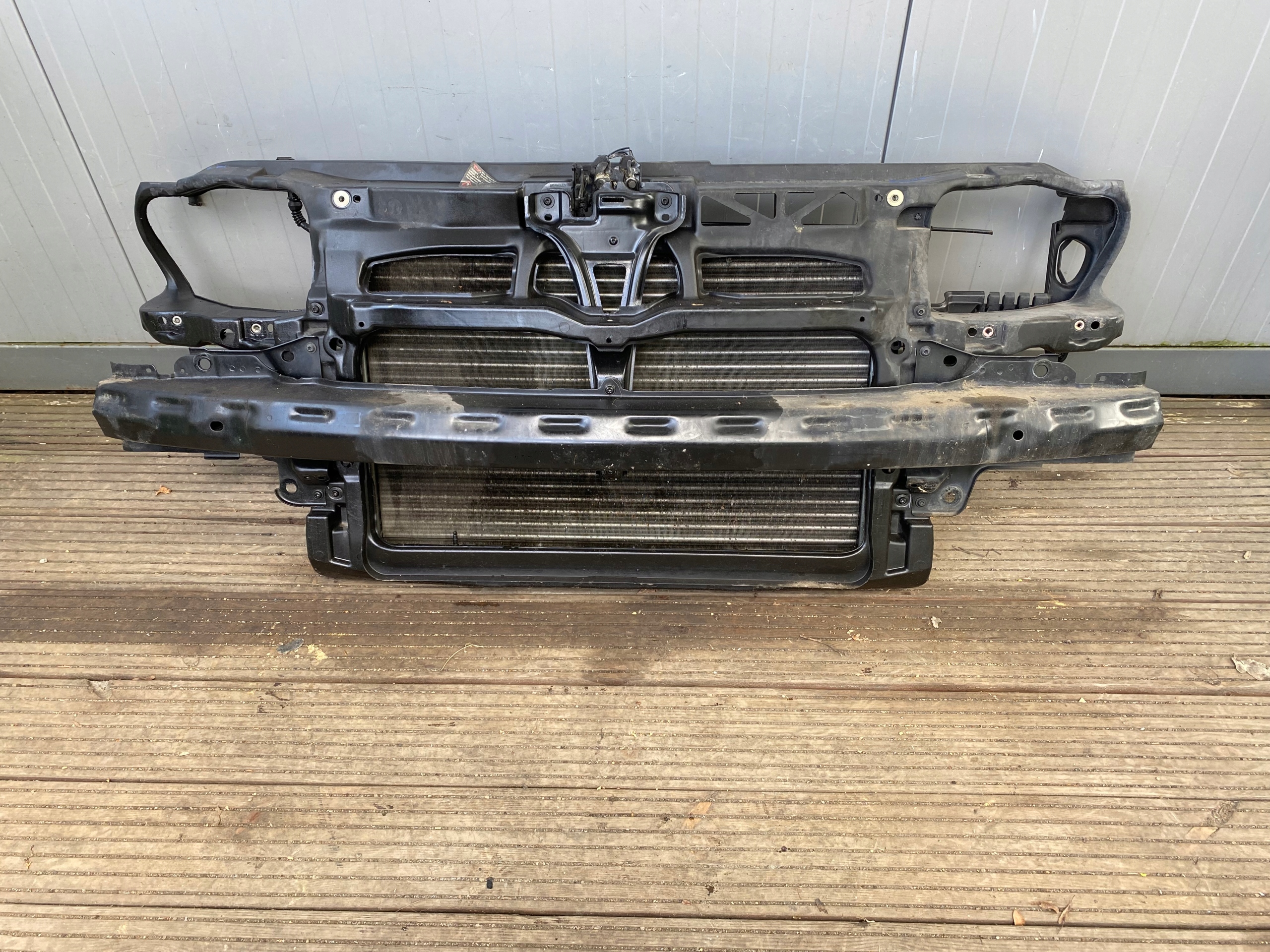 VW BORA 2.0 8V support panel for radiators fan radiator sider