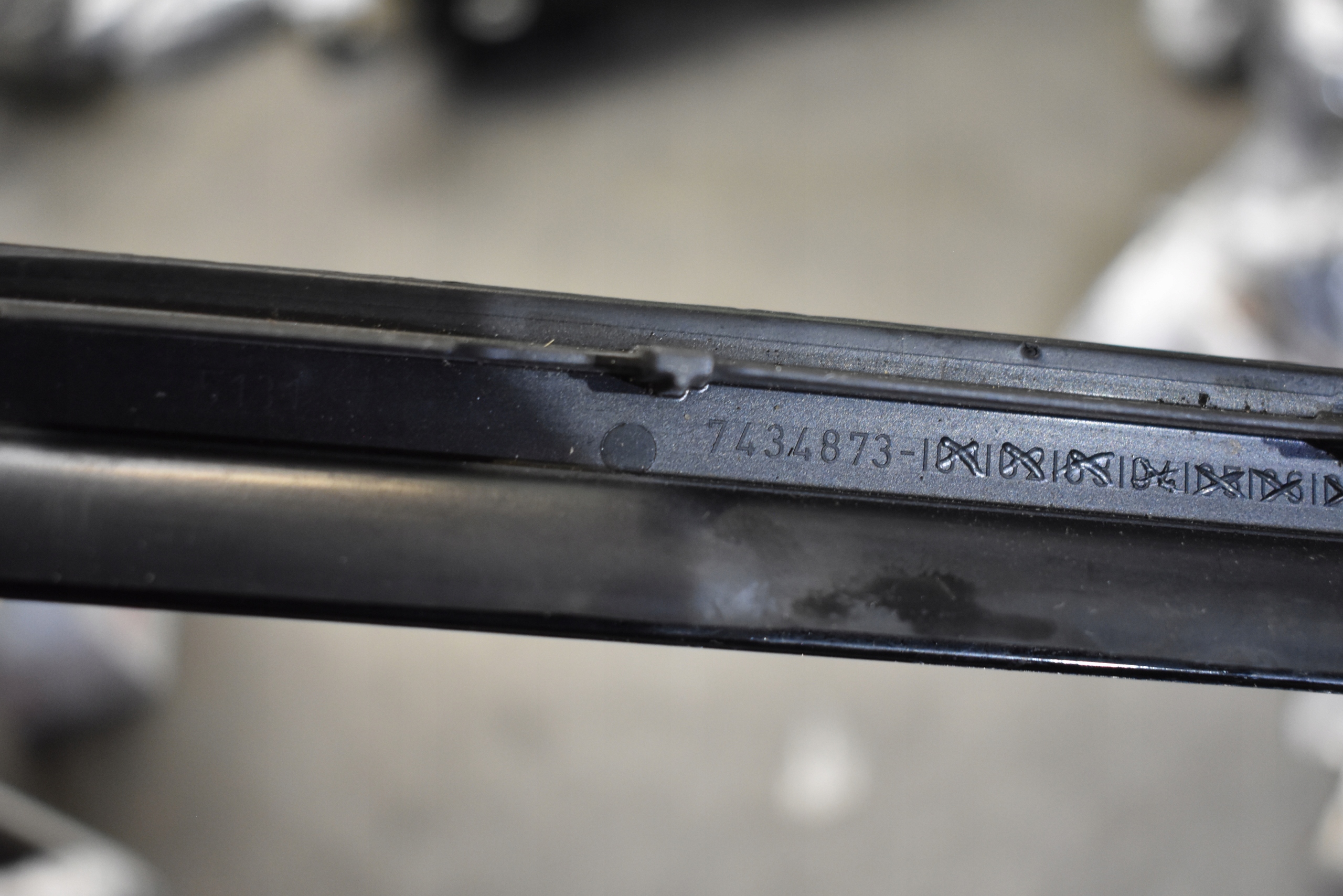 moulding windows CZOLOWEJ left BMW G07 1