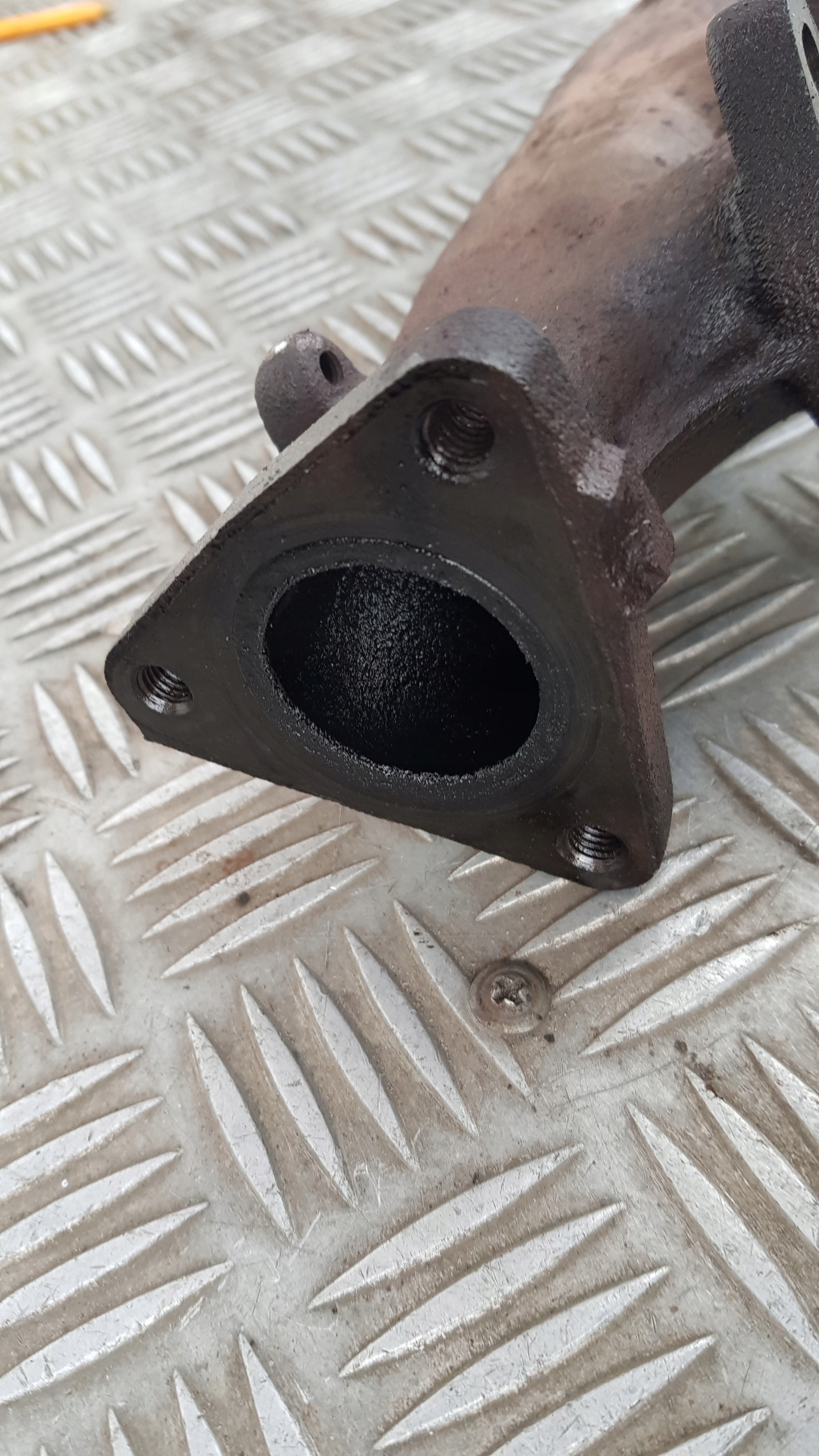 AUDI A6 C6 4F 3.0 TDI exhaust manifold 059253033P left