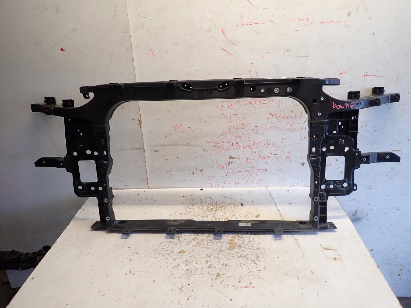 support panel for radiators HYUNDAI KONA ELEKTRYK 2017- 64105-DD000