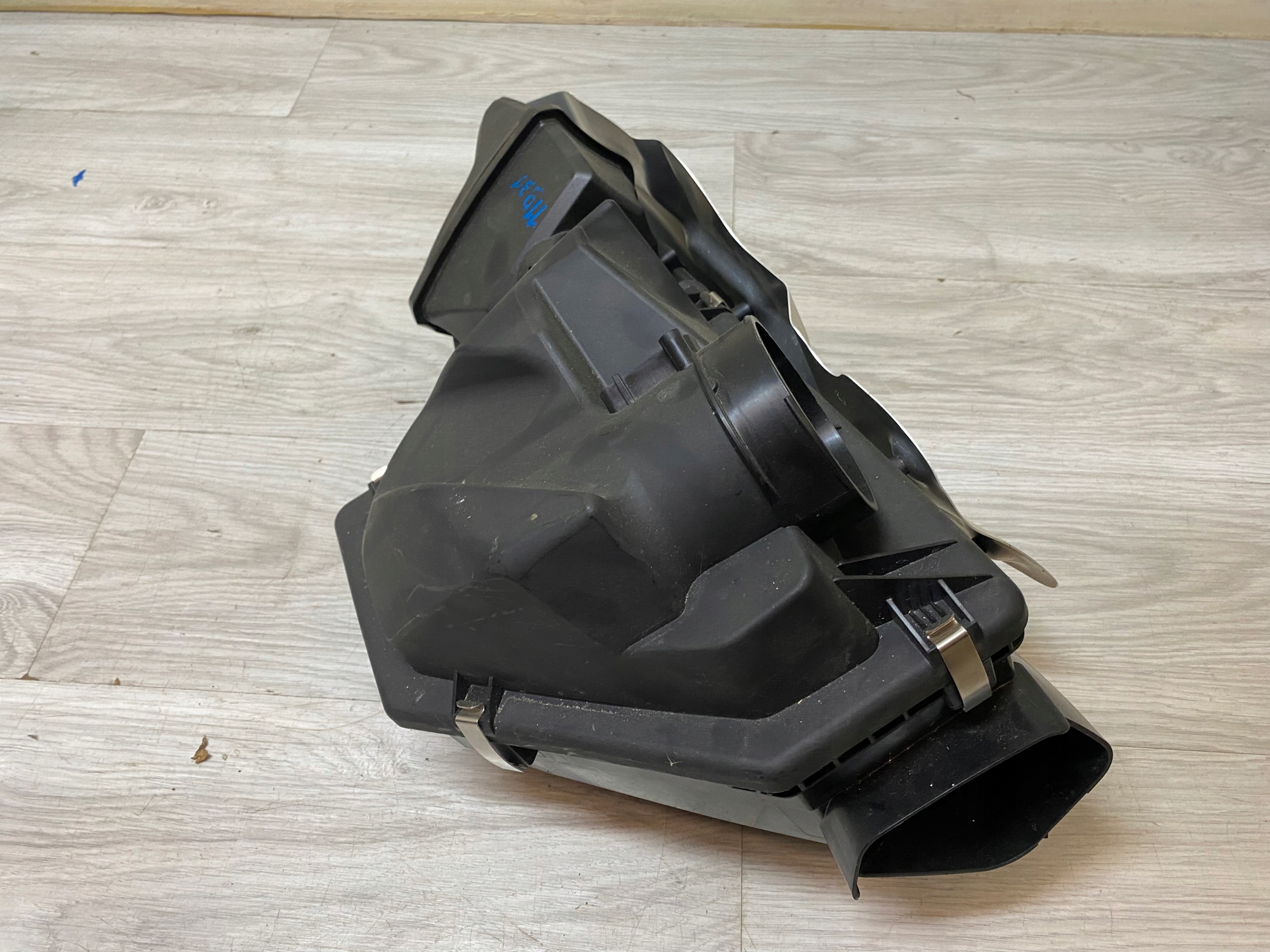 BMW Z4 G29 luftfiltergehäuse 8662589