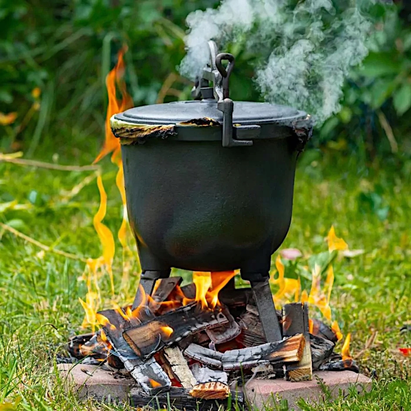 KOCIOŁEK ŻELIWNY GARNEK MYŚLIWSKI WĘGIERSKI PIECZONKI 8L NA OGNISKO GRILL Kod producenta KOCIOŁEK ŻELIWNY 8L