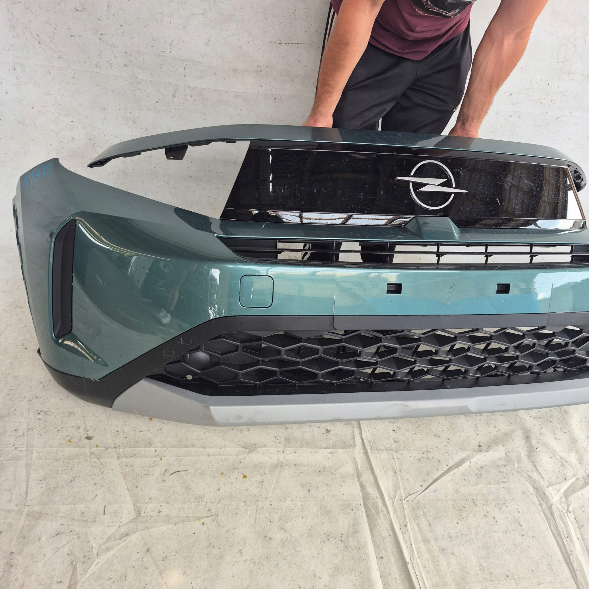OPEL FRONTERA C 24- bumper front front without DZIUR 9854995780