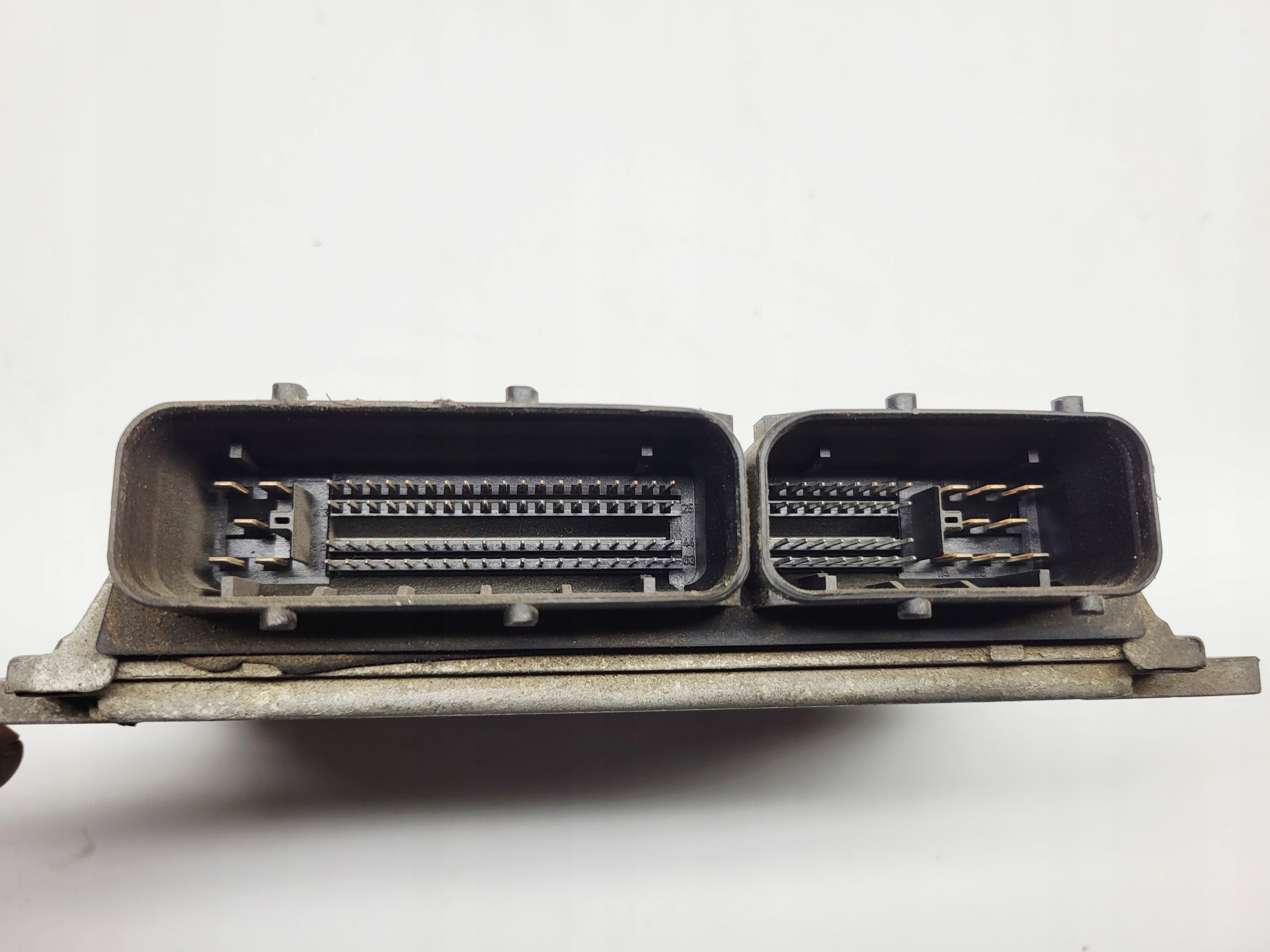 computer control unit of the engine Nissan MICRA K12 1.4 16V MEC37-390