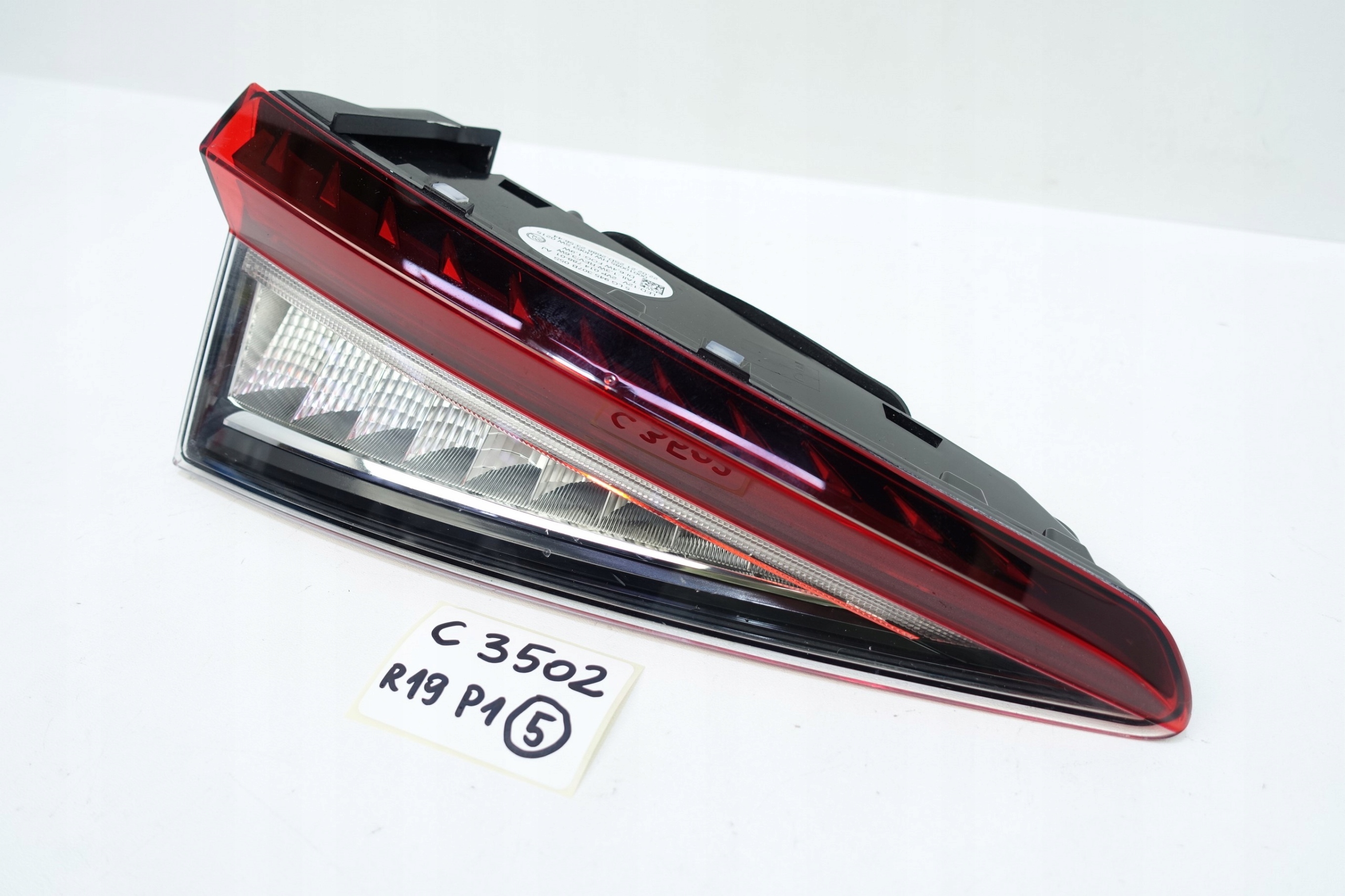 light left rear part left rear SKODA ENYAQ 5LG