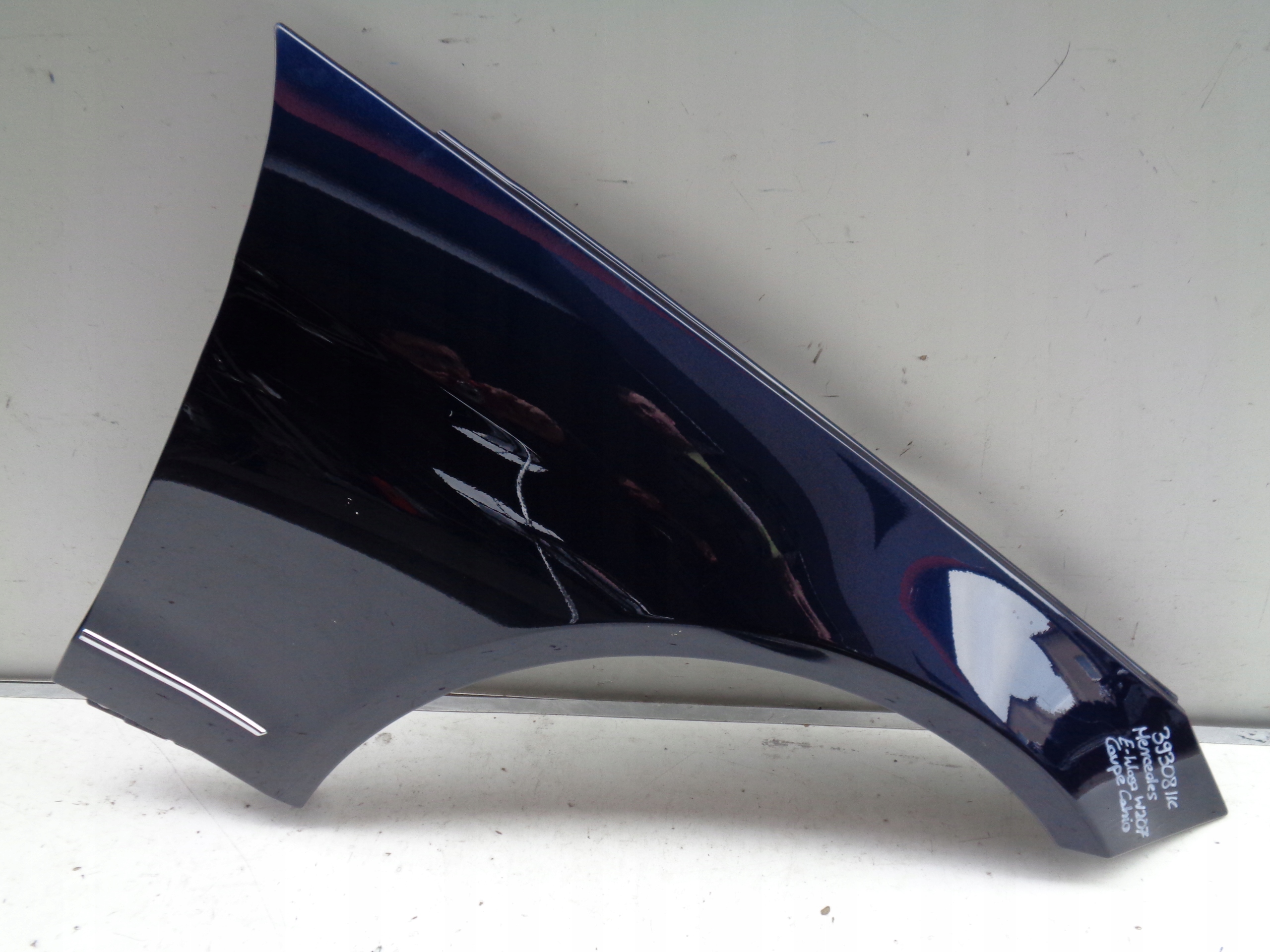 fender right front MERCEDES E-KLASA W207 COUPE CABRIO NR 39308