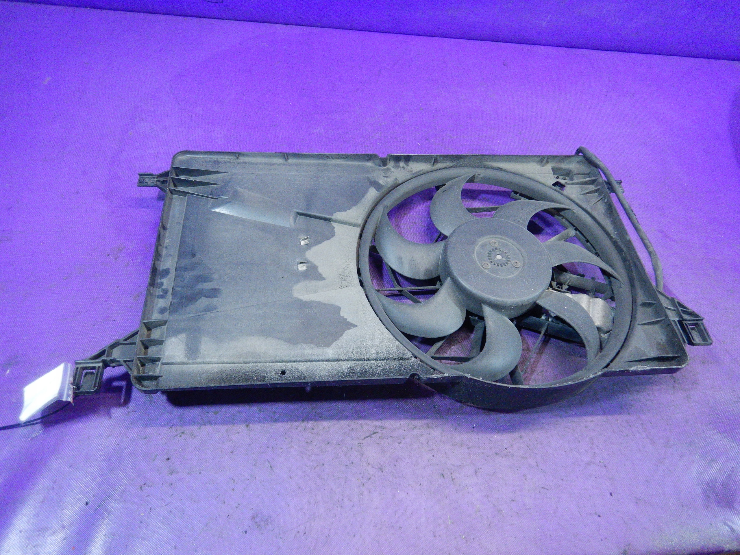 FOCUS C-MAX 1.6 ВЕНТИЛЯТОР РАДІАТОРА 3M5H8C607RH