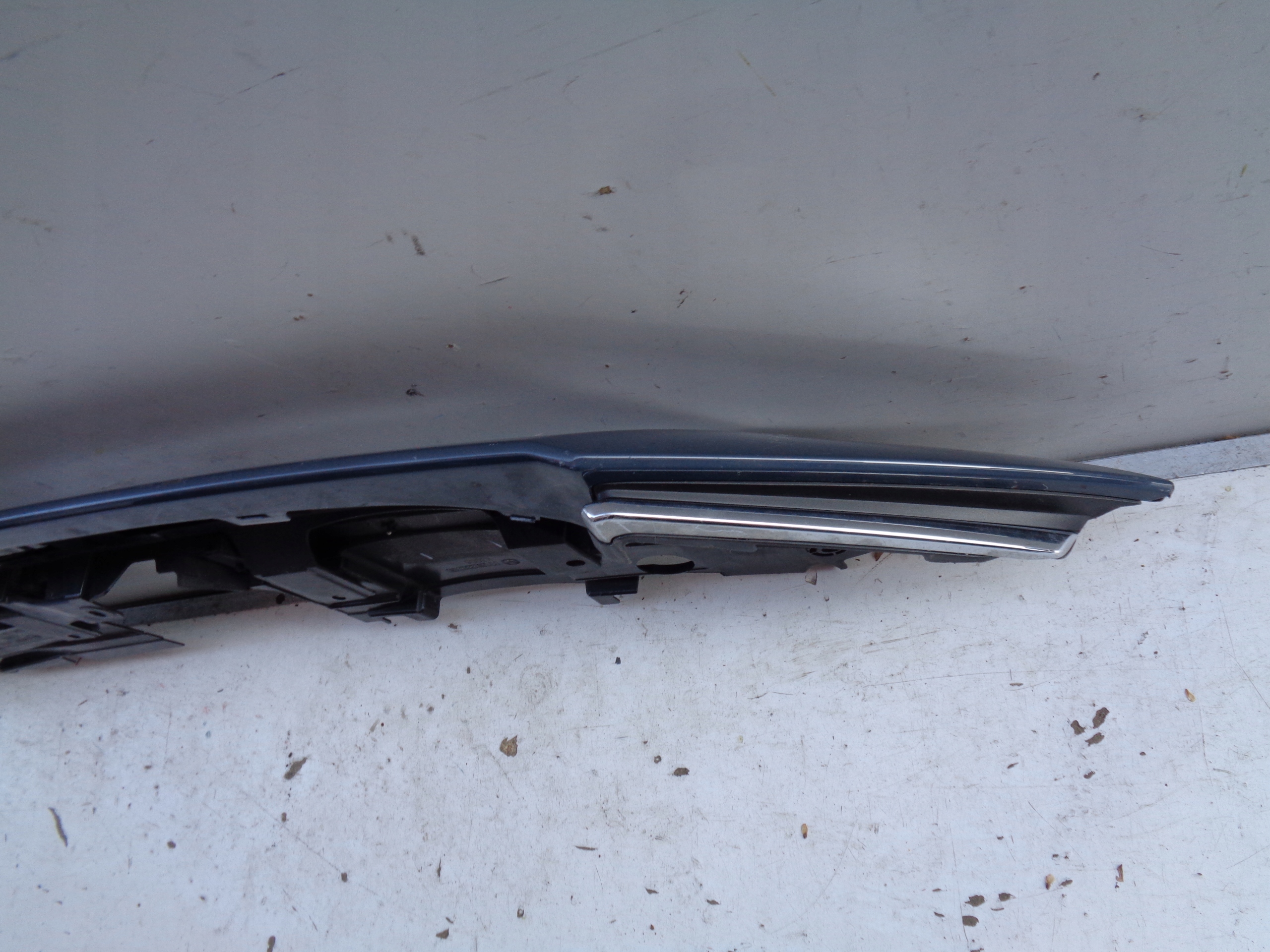 moulding of a bumper front upper CHROM MAZDA MX30 19