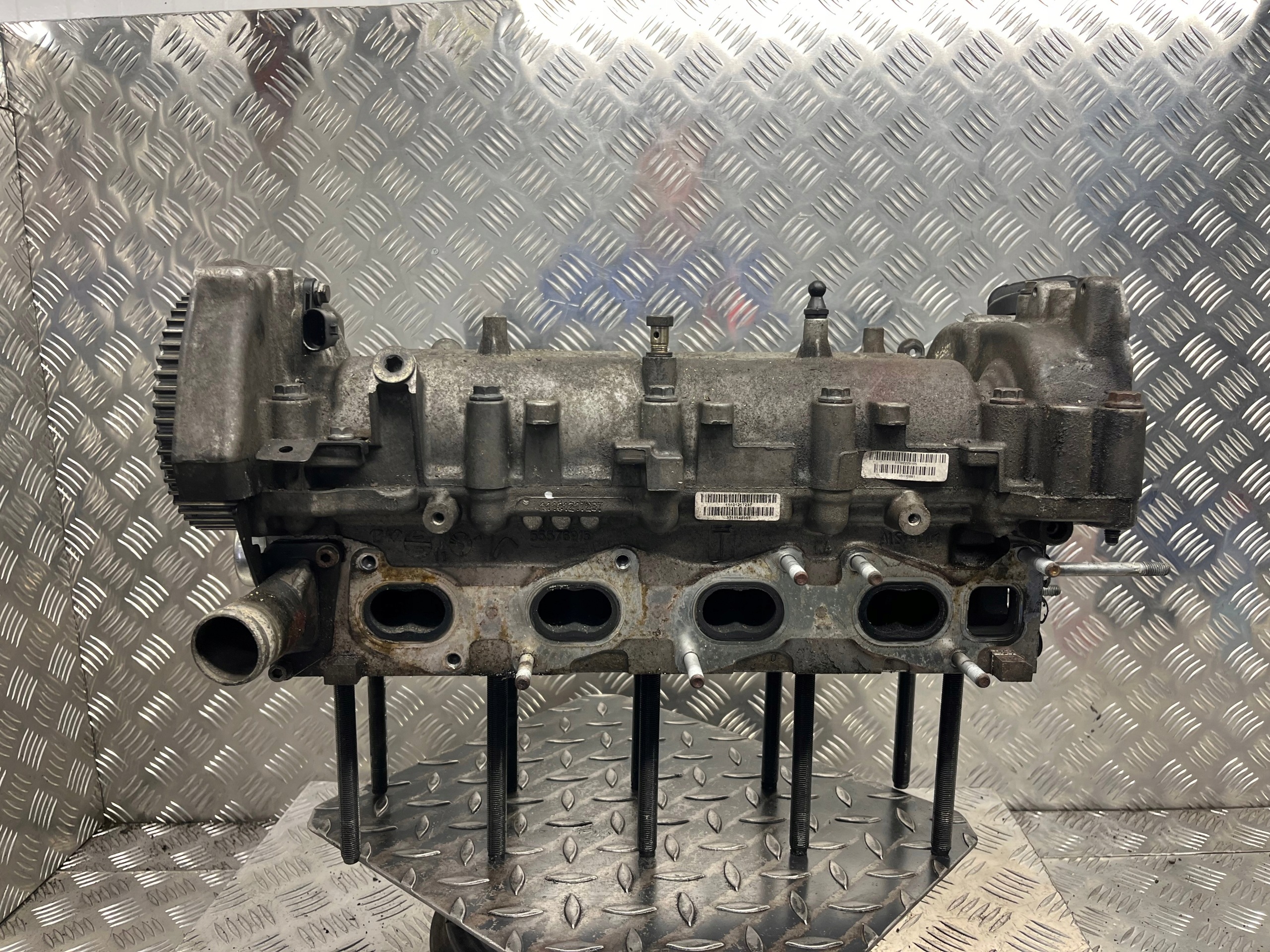 head. complete OPEL INSIGNIA 55576915