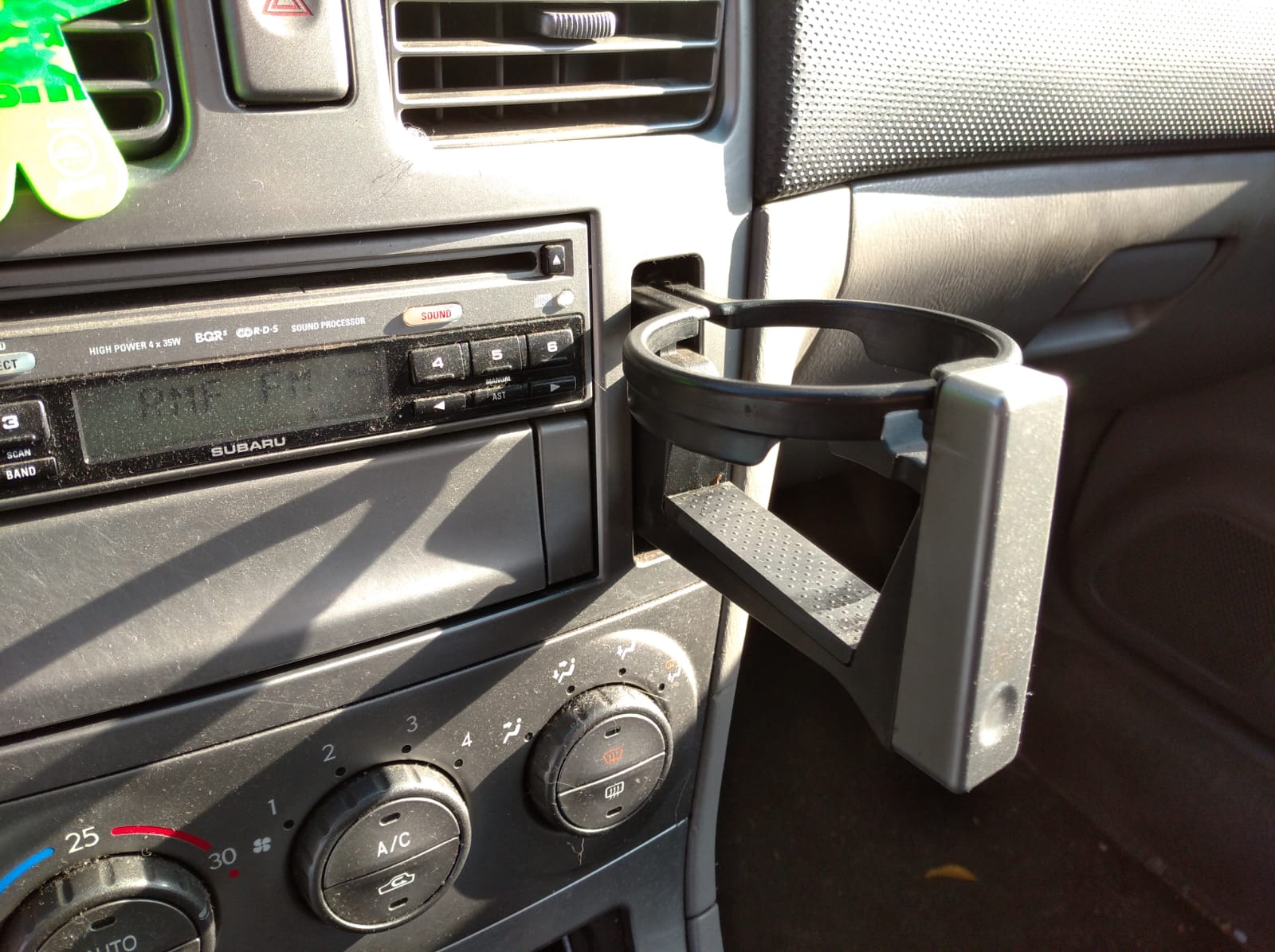 SUBARU FORESTER 2 II SG 02-06 bracket for KUBKI CUP HOLDER