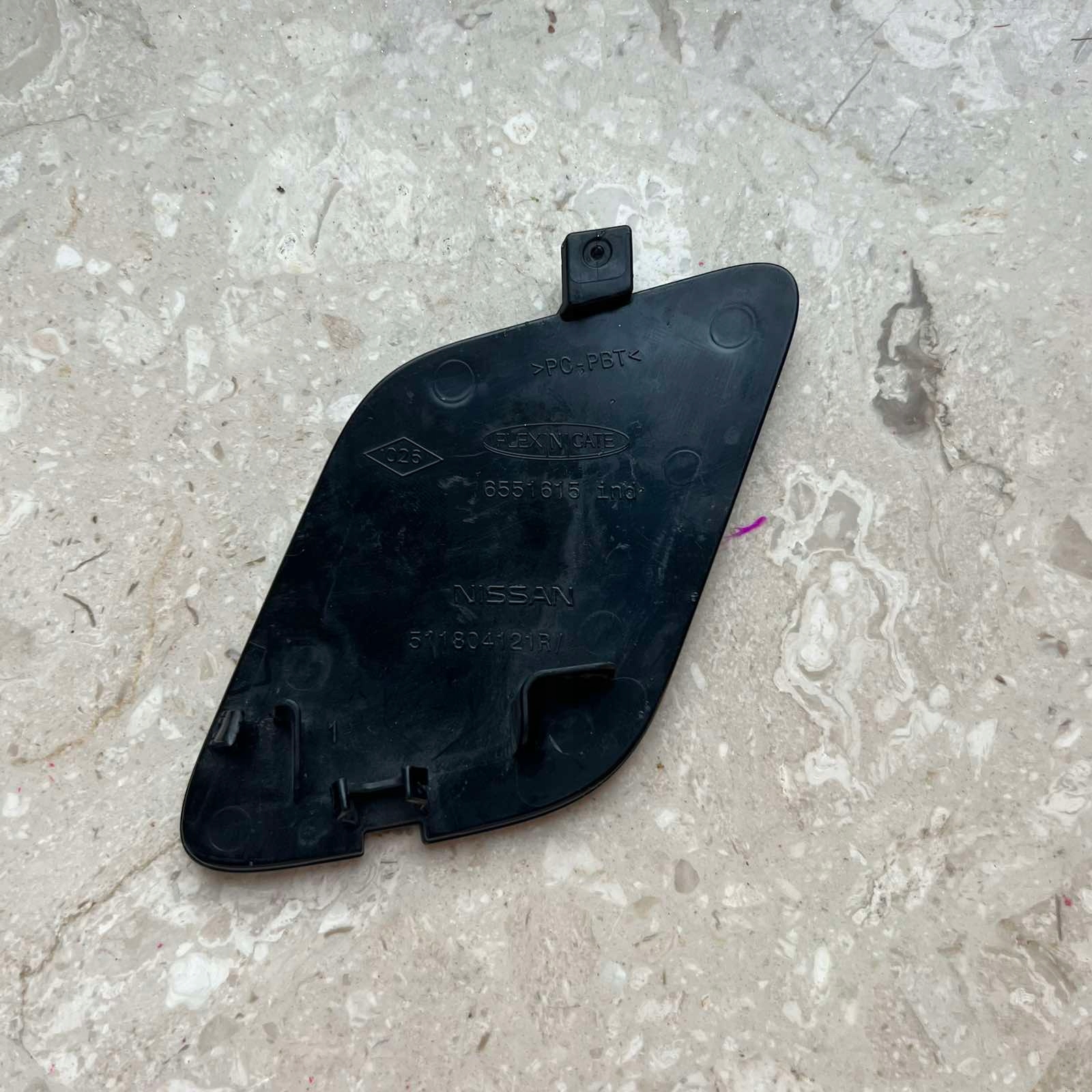 NISSAN TOWNSTAR 2021- towing hook cap towing bumper front 511804121R