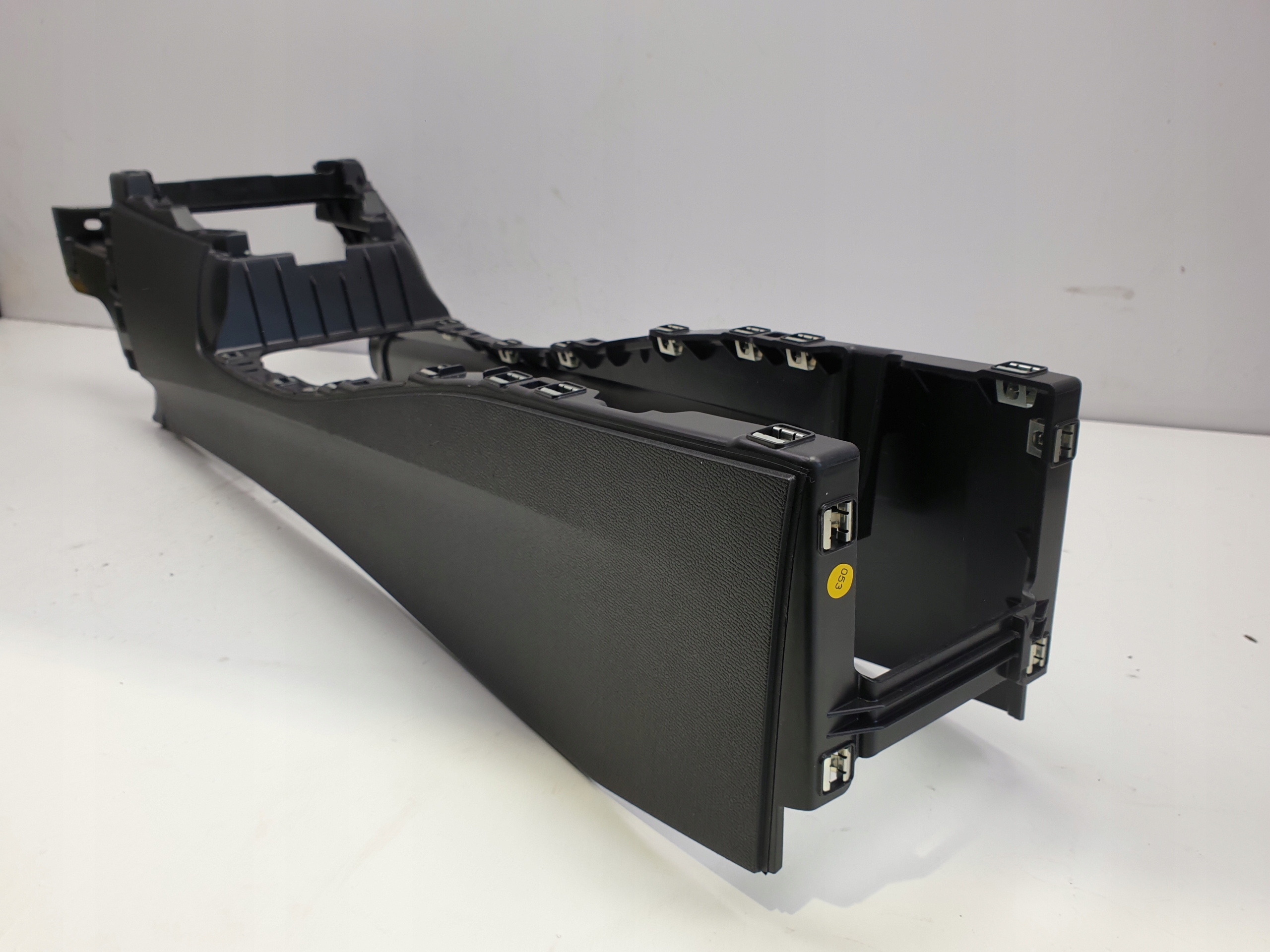 Opel Corsa F TUNEL ŚRODKOWY 39196817 Producent części Opel OE