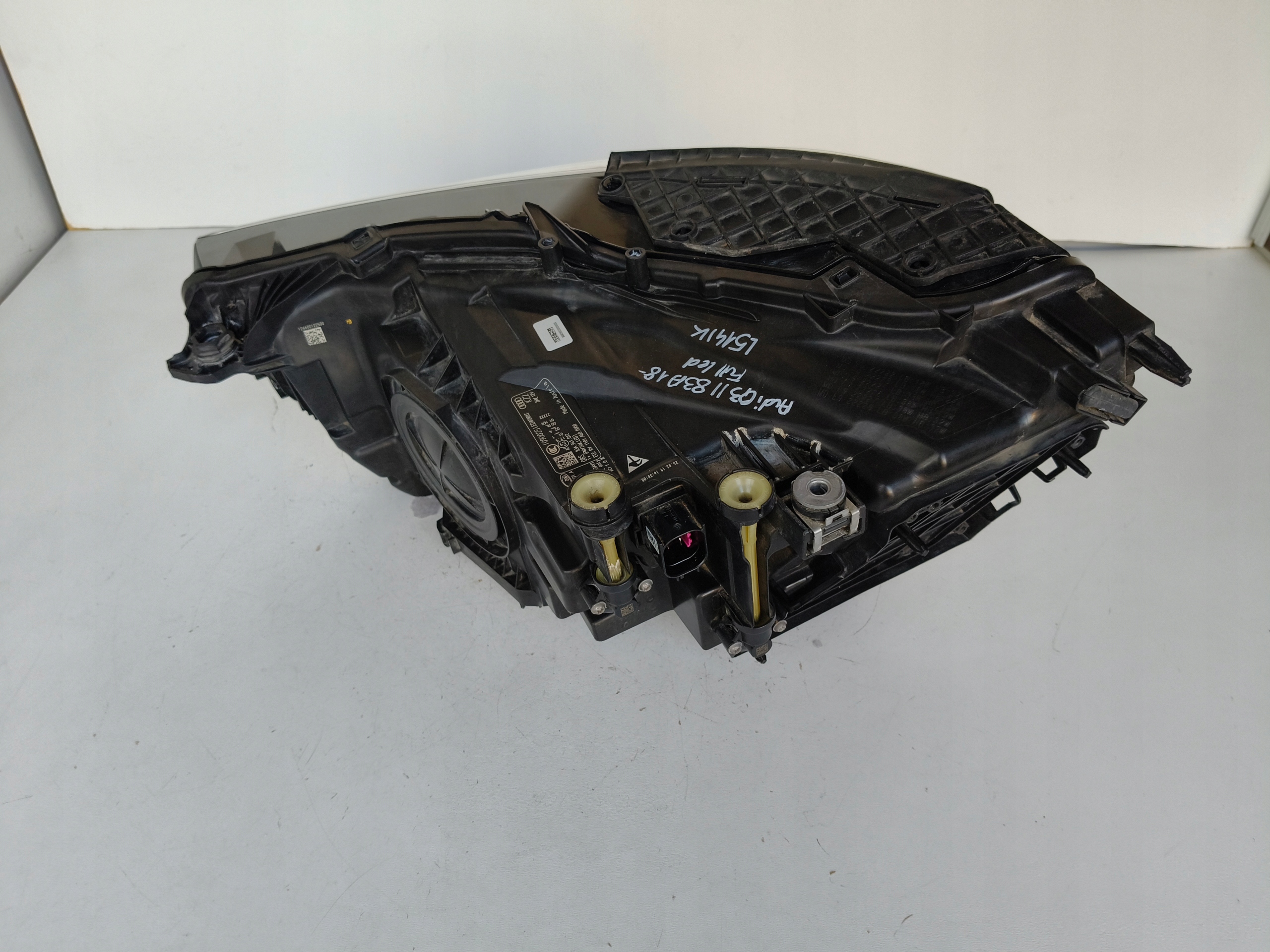 light right REFLEKTOR AUDI Q3 II 83A 18- FULL LED