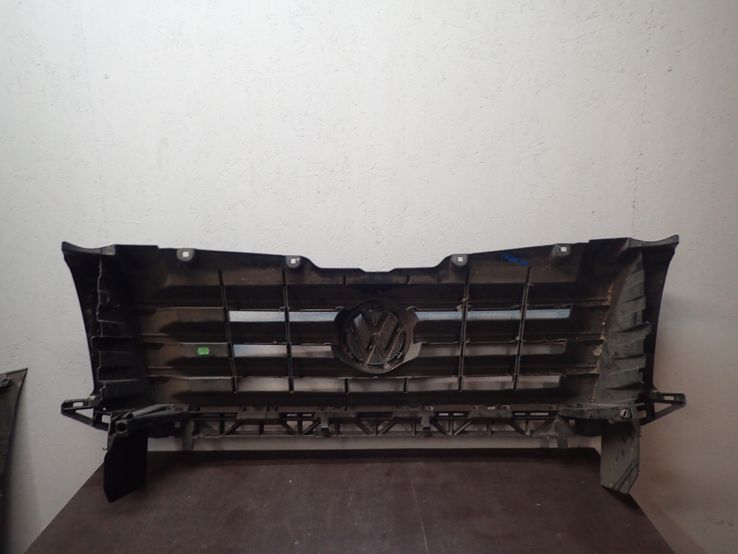 Grille VW CRAFTER LIFT 2E0853653E