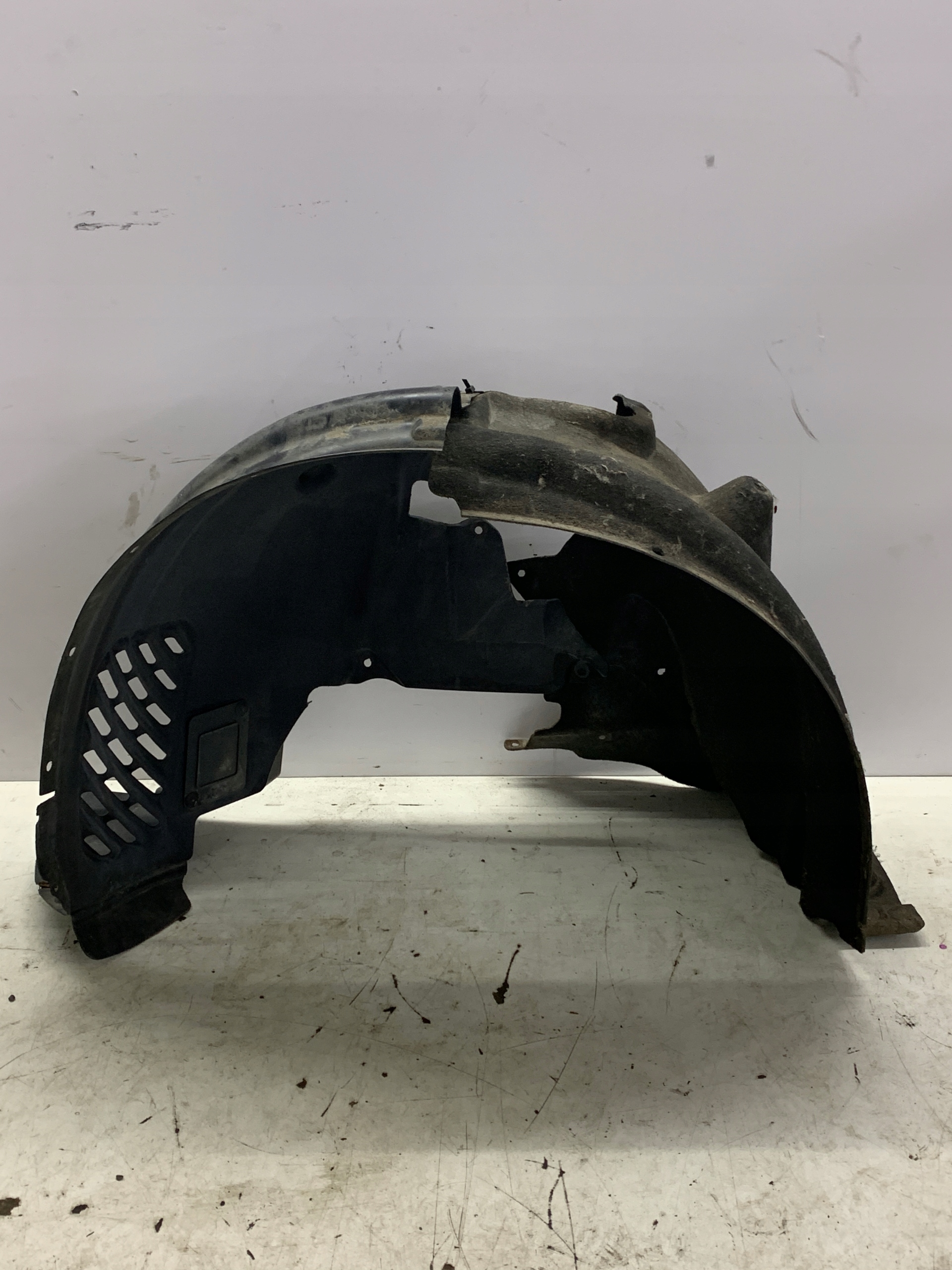 mudguard left front left front 7213641 BMW X3 F25 2.0 D