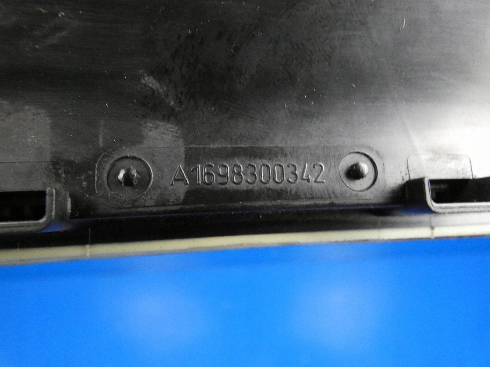 MERCEDES CLA W117 grid WENTYLACYJNA boot left / right rear part