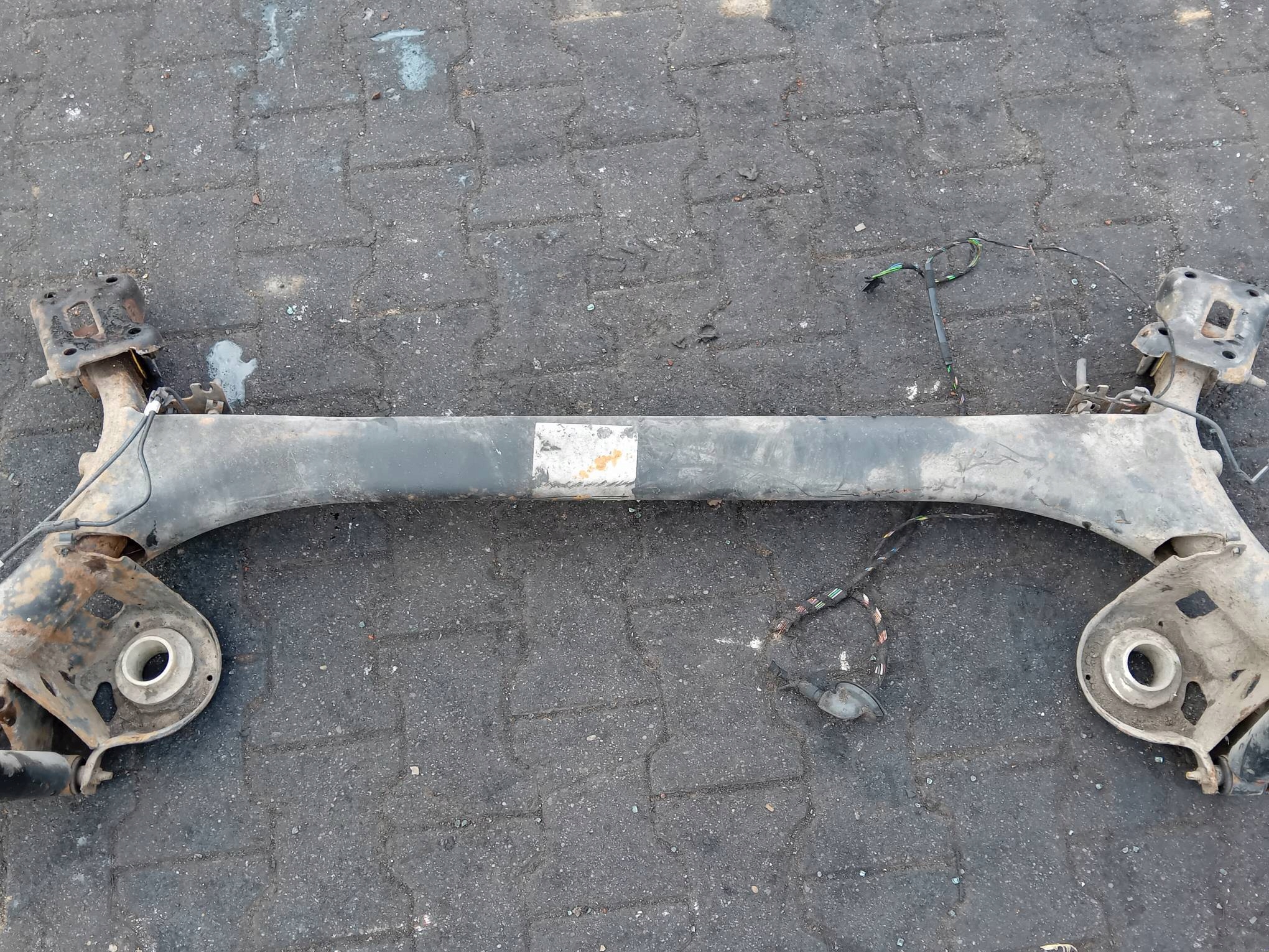 träger / Achsträger heck PEUGEOT 307 HB