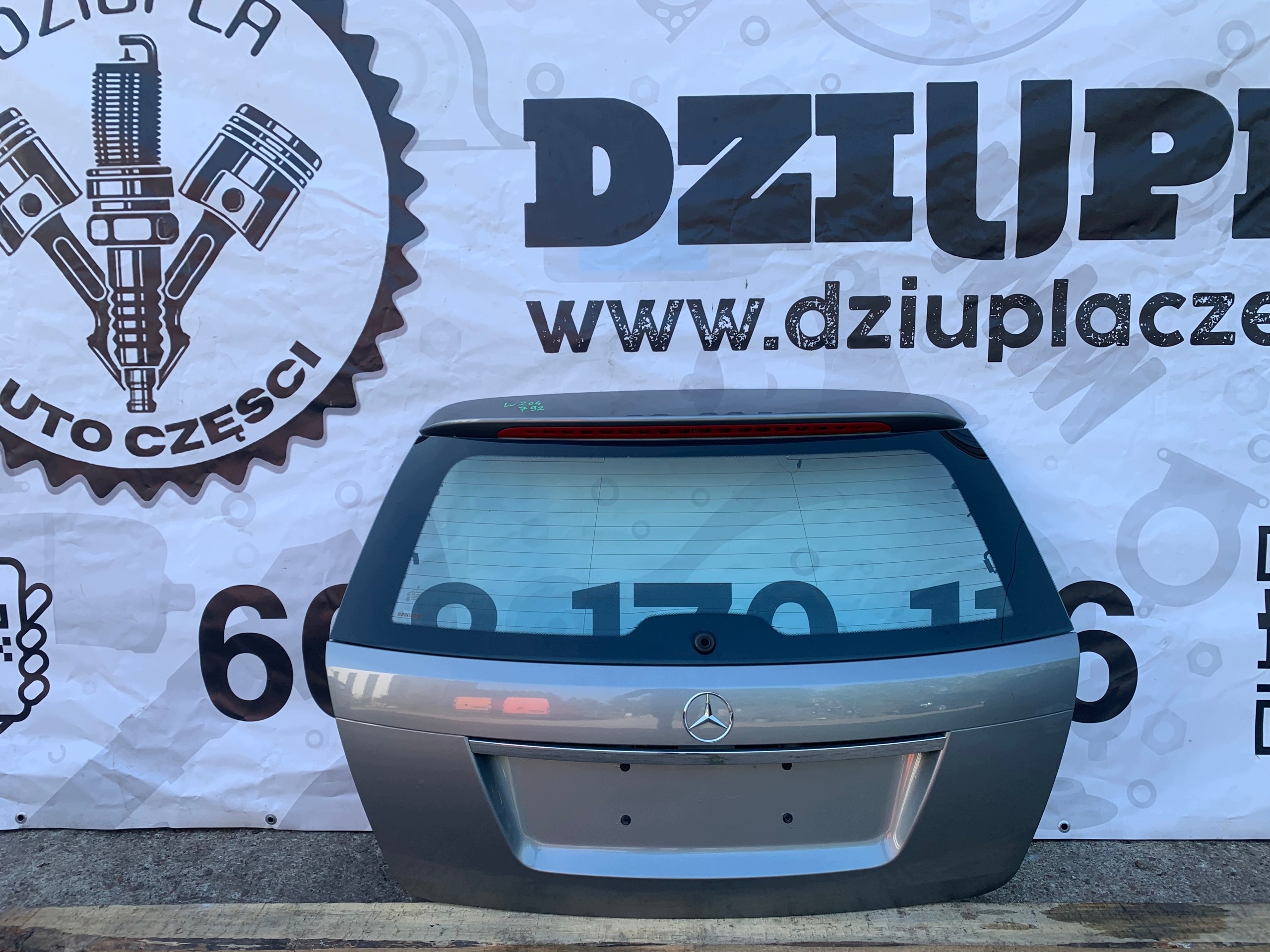 boot doors rear part boot MERCEDES W204 C KLASA 792 c792 KOMBI