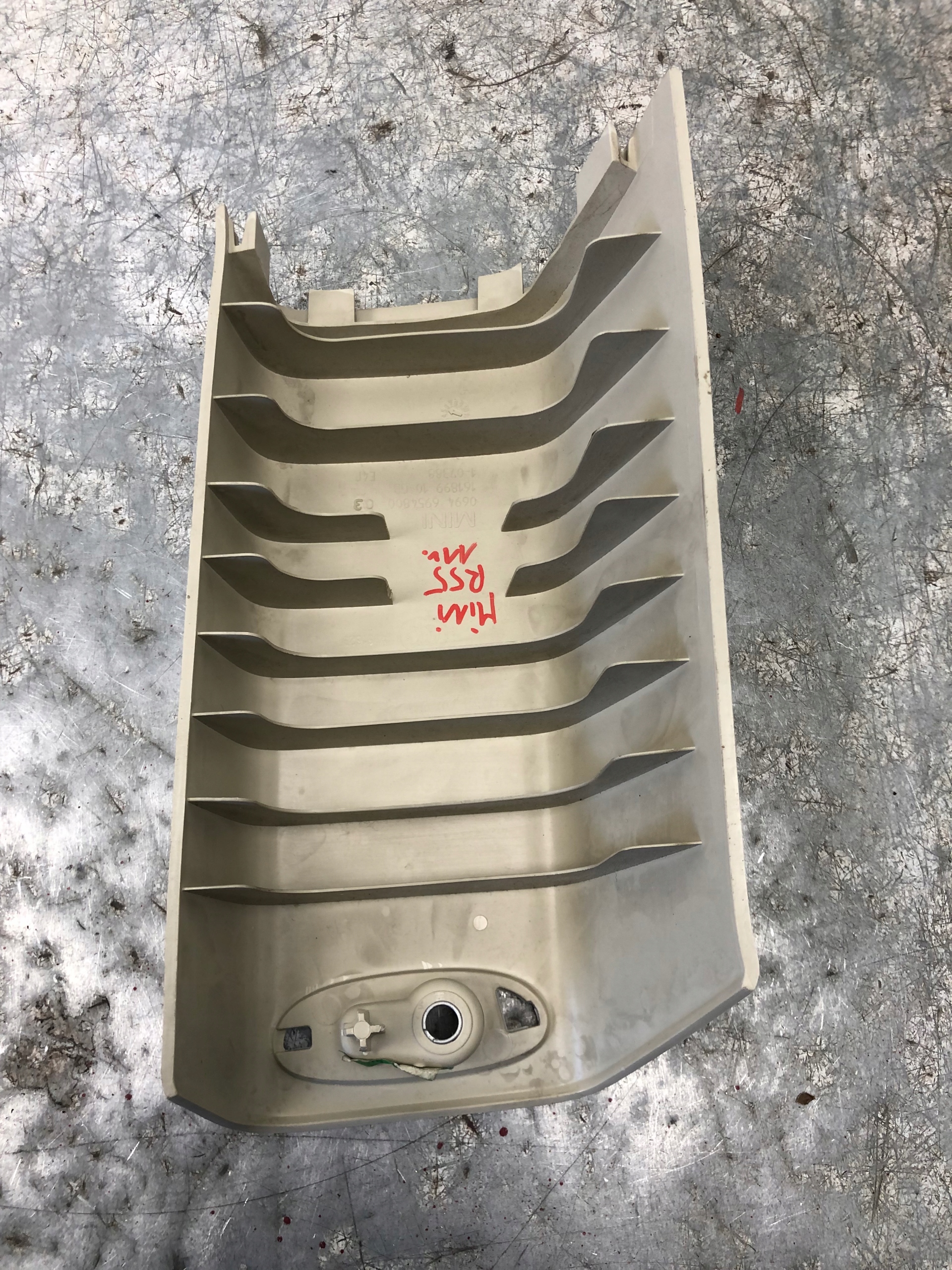 Blende Abdeckung SLUPKA rechts heck MINI R55 6954800