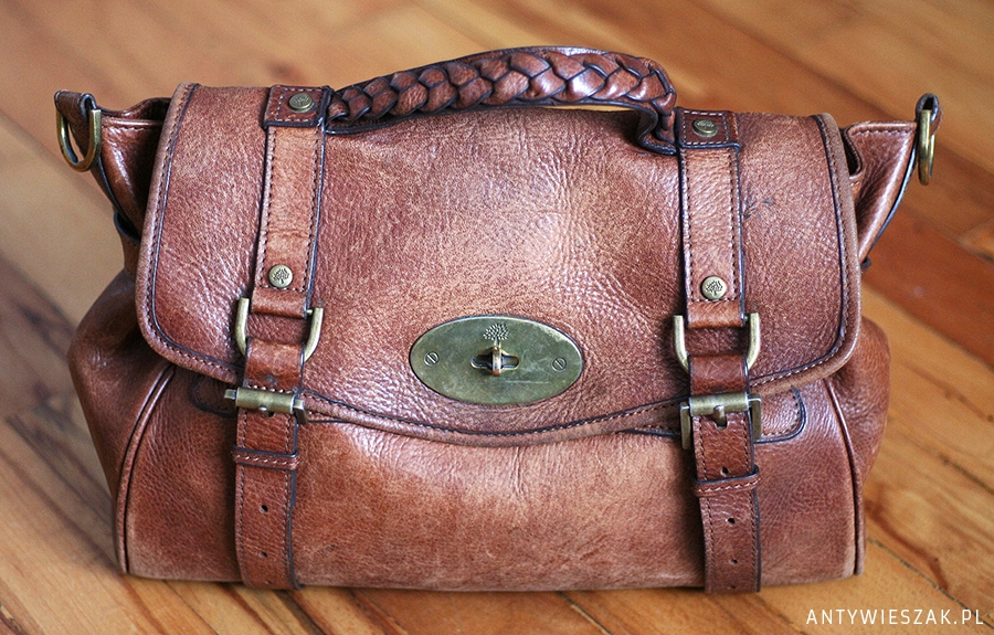 Koloryzujący balsam do skór na przetarcia - SAPHIR BDC Juvacuir 75ml CZARNY EAN (GTIN) 3324010803015