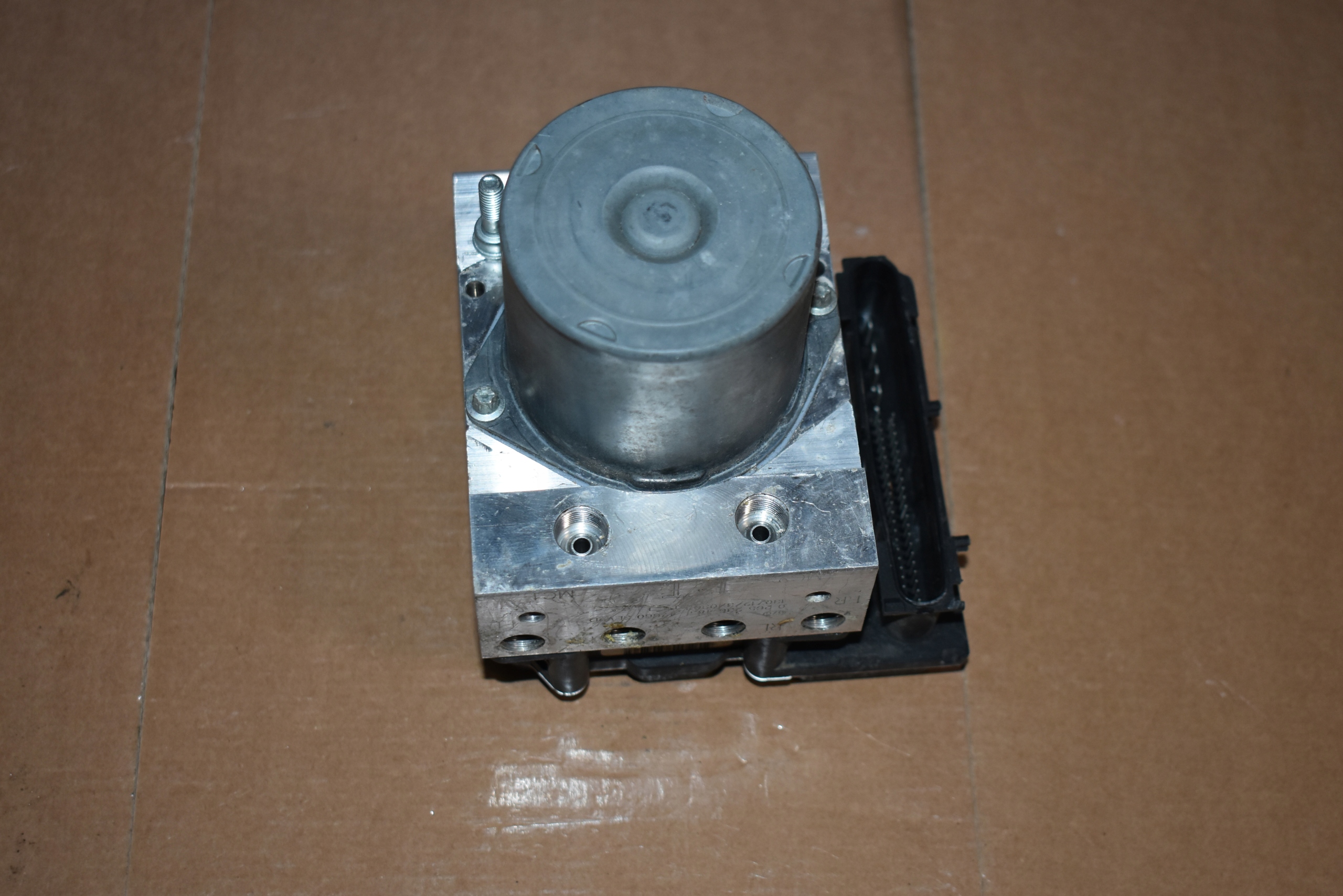 IDEALNA pump control unit ABS INFINITI QX70 1 9