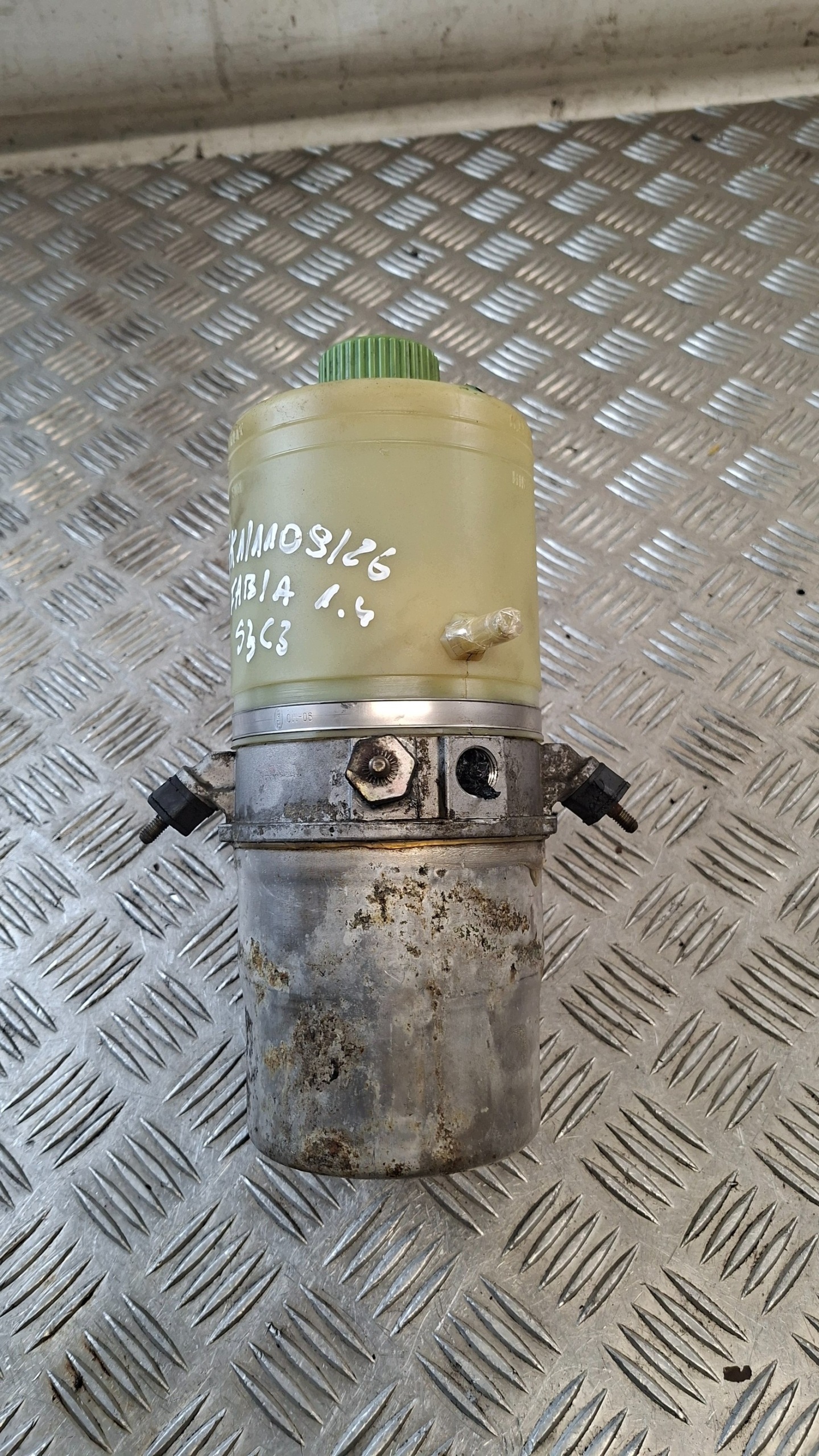 servo pump SKODA FABIA II 1.4