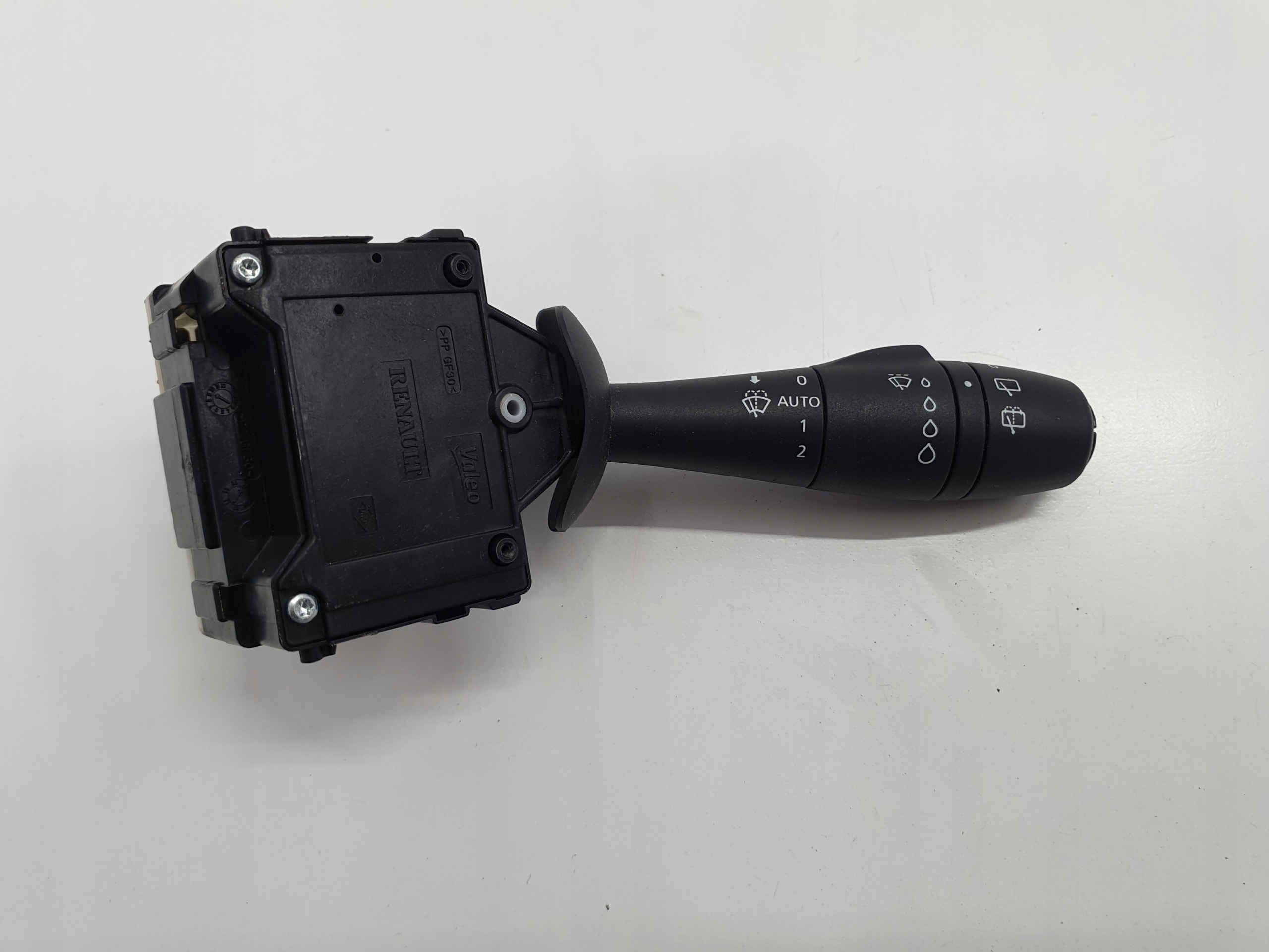 RENAULT CLIO IV ПЕРЕКЛЮЧАТЕЛЬ СТЕКЛООЧИСТИТЕЛЯ