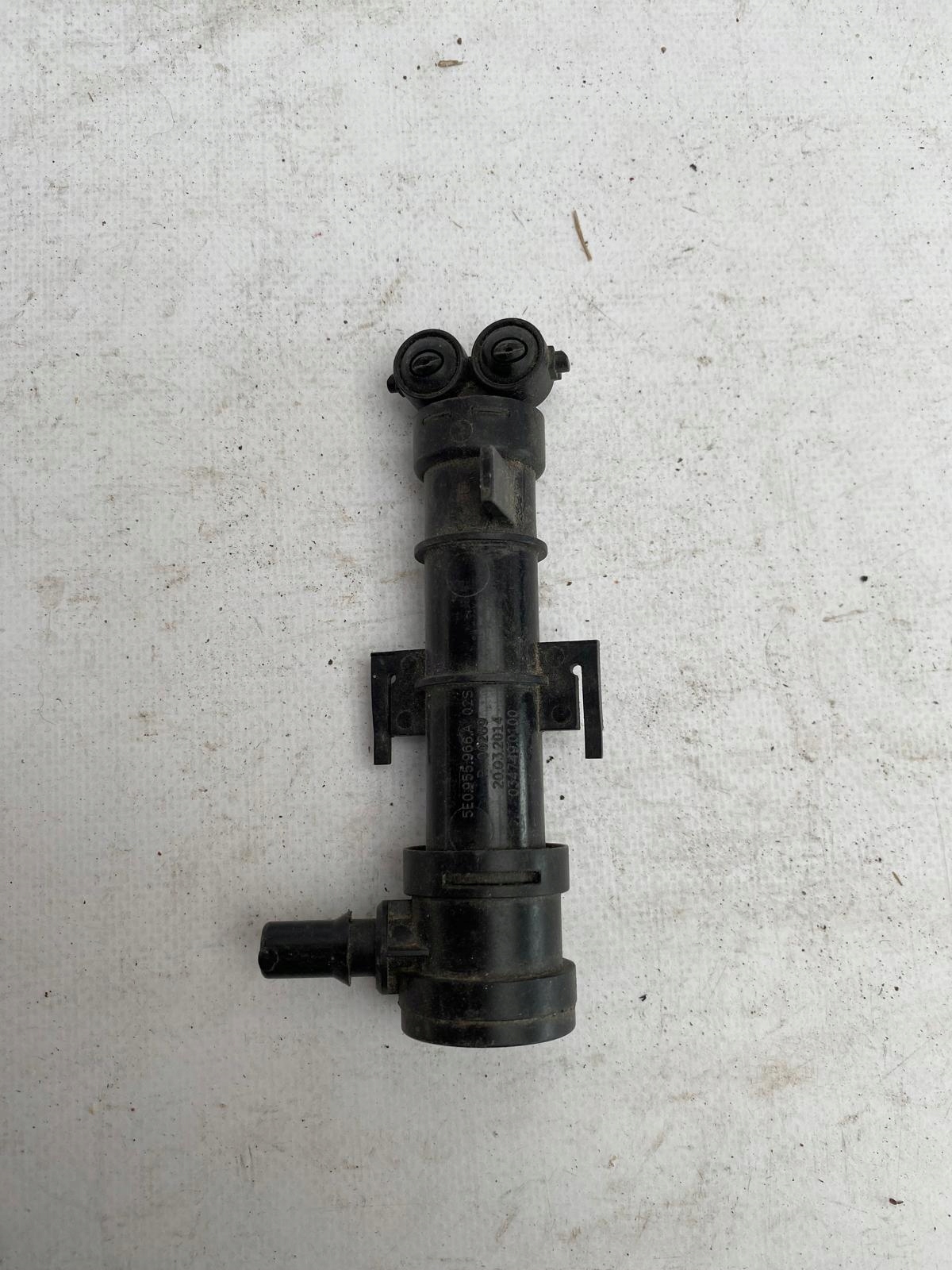 SKODA OCTAVIA III 5E0 washer lights right