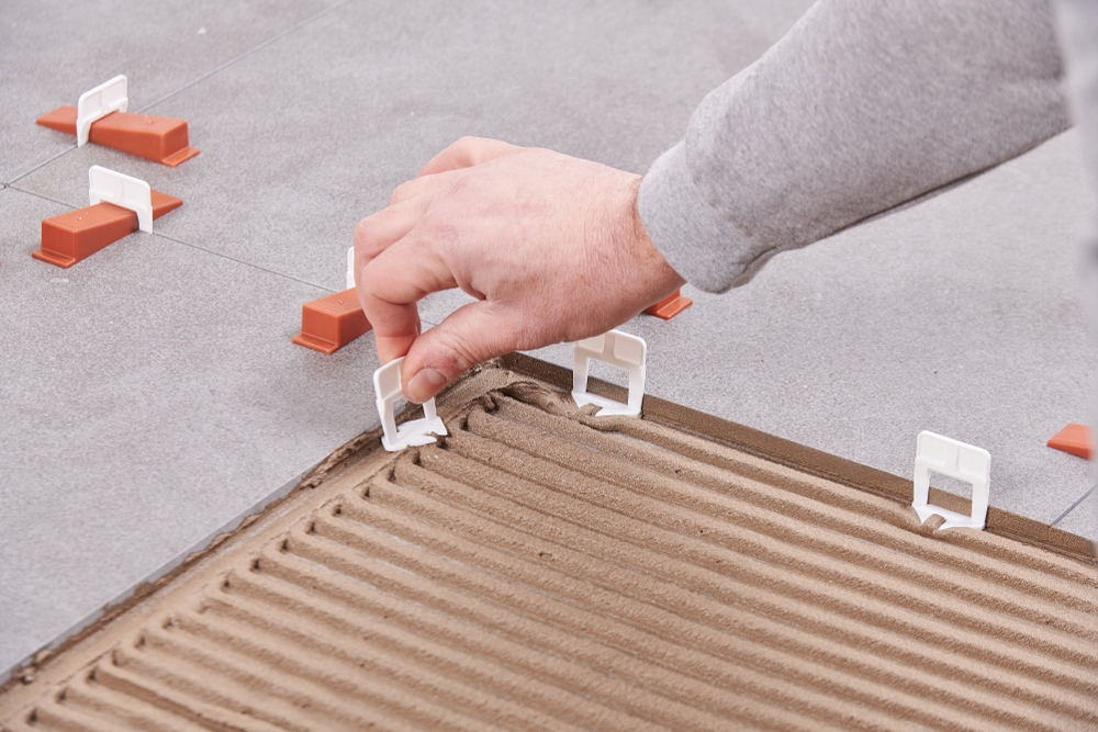 RAIMONDI KLINY DO POZIOMOWANIA PŁYTEK RLS 100szt. EAN (GTIN) 8024648067944