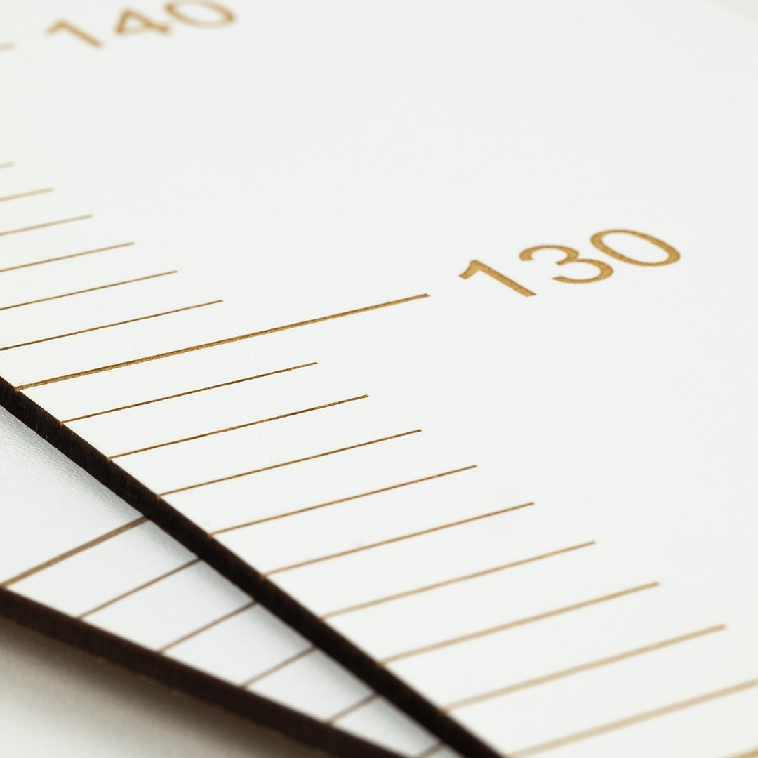 Drewniana miarka wzrostu 70-200cm + IMIĘ dziecka Marka Magiczna Kredka