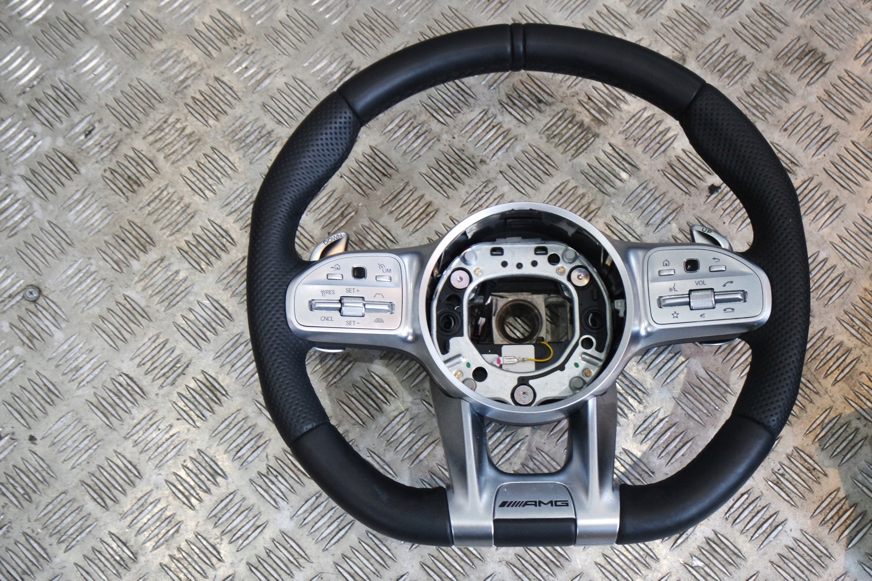 A0004608513 - Рулевое колесо кожа MERCEDES GT AMG X290 R198