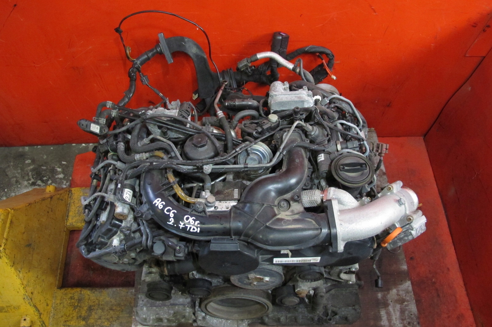 AUDI A4 B7 A6 C6 engine 2.7 TDI V6 BPP injectors pump