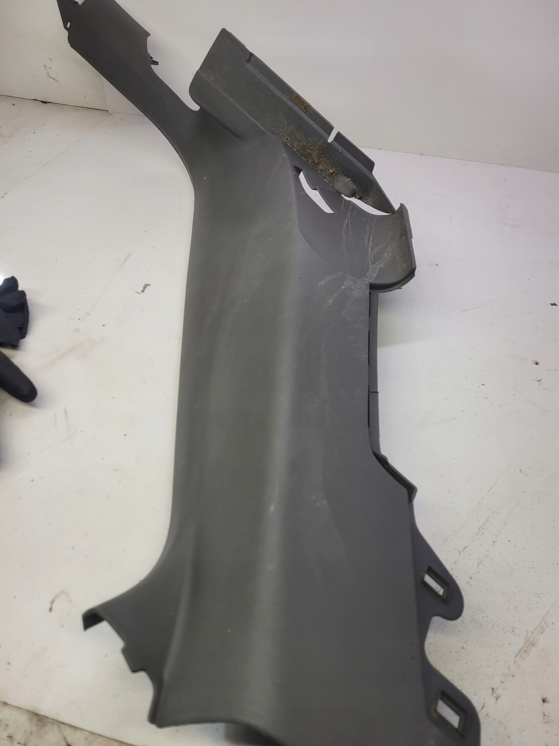 side of the threshold left rear part AUDI Q5 8R 8R0867767B
