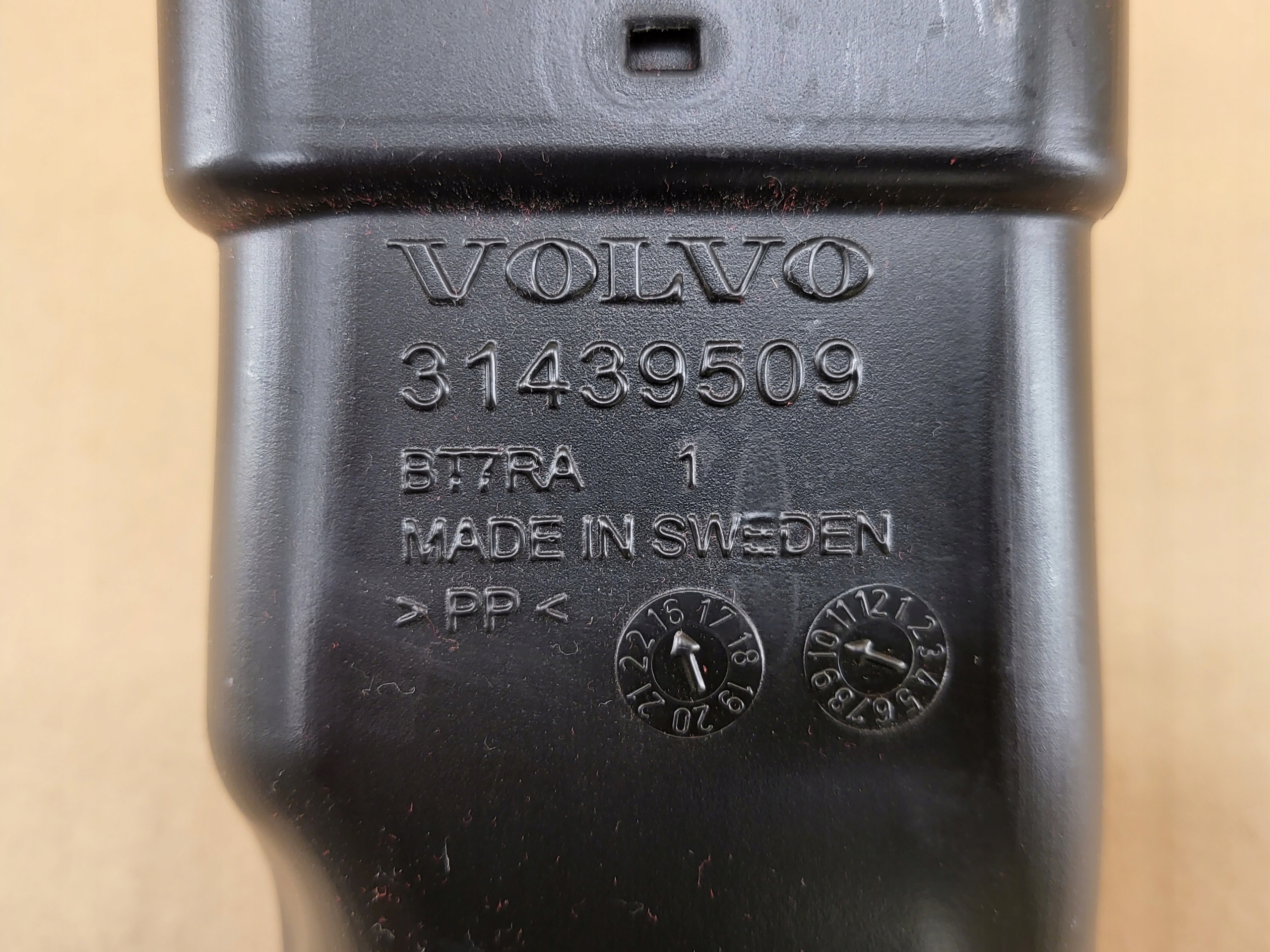 rohr Ansaugrohr Luftrohr Ansaugschlauch VOLVO XC60 II