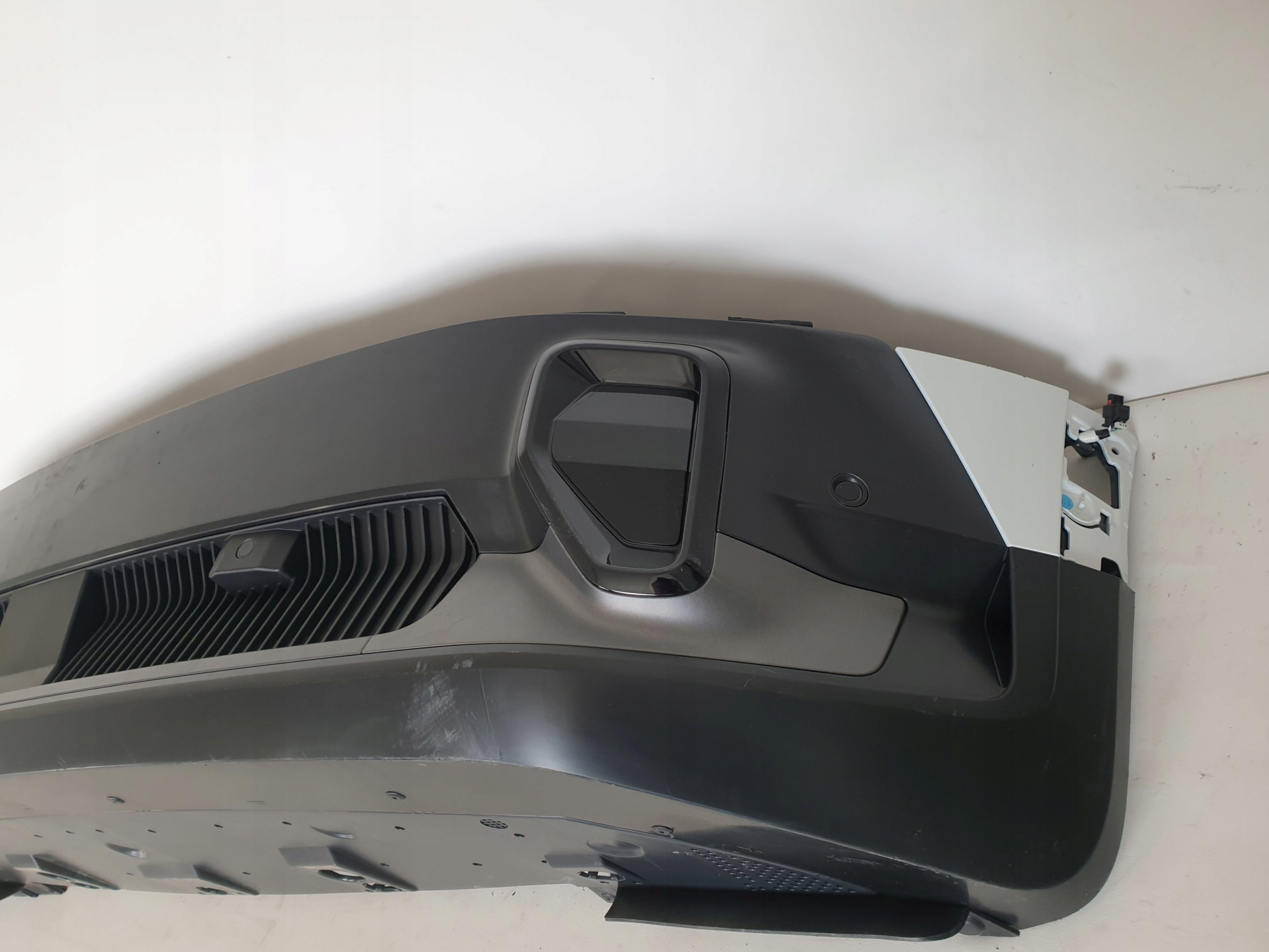 RENAULT 4 IV E-TECH 25-> bumper front front PDC RADAR cover 620269461R