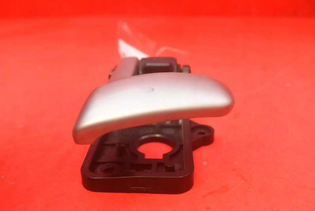 handle inner right front 82623-CM000 HYUNDAI SANTA FE 2 II 06-10