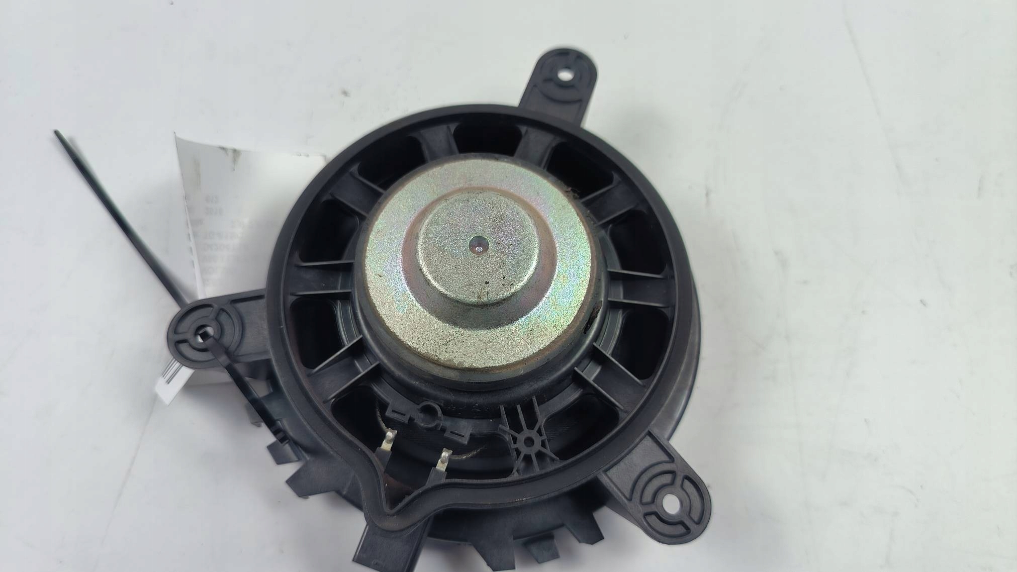 speaker VOLVO V60 and LIFT R-design